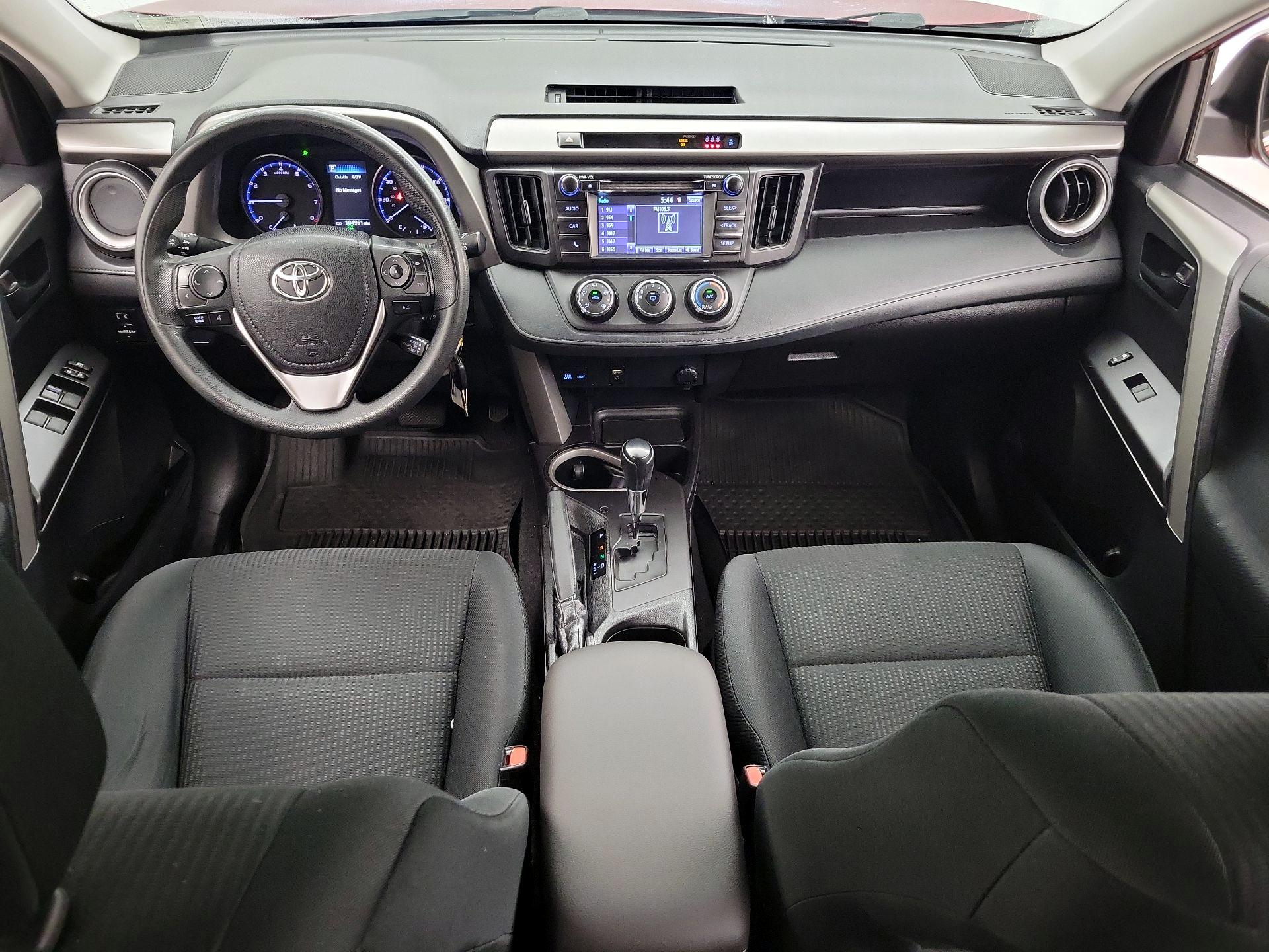 Thumbnail: 2018 Toyota RAV4 - 9