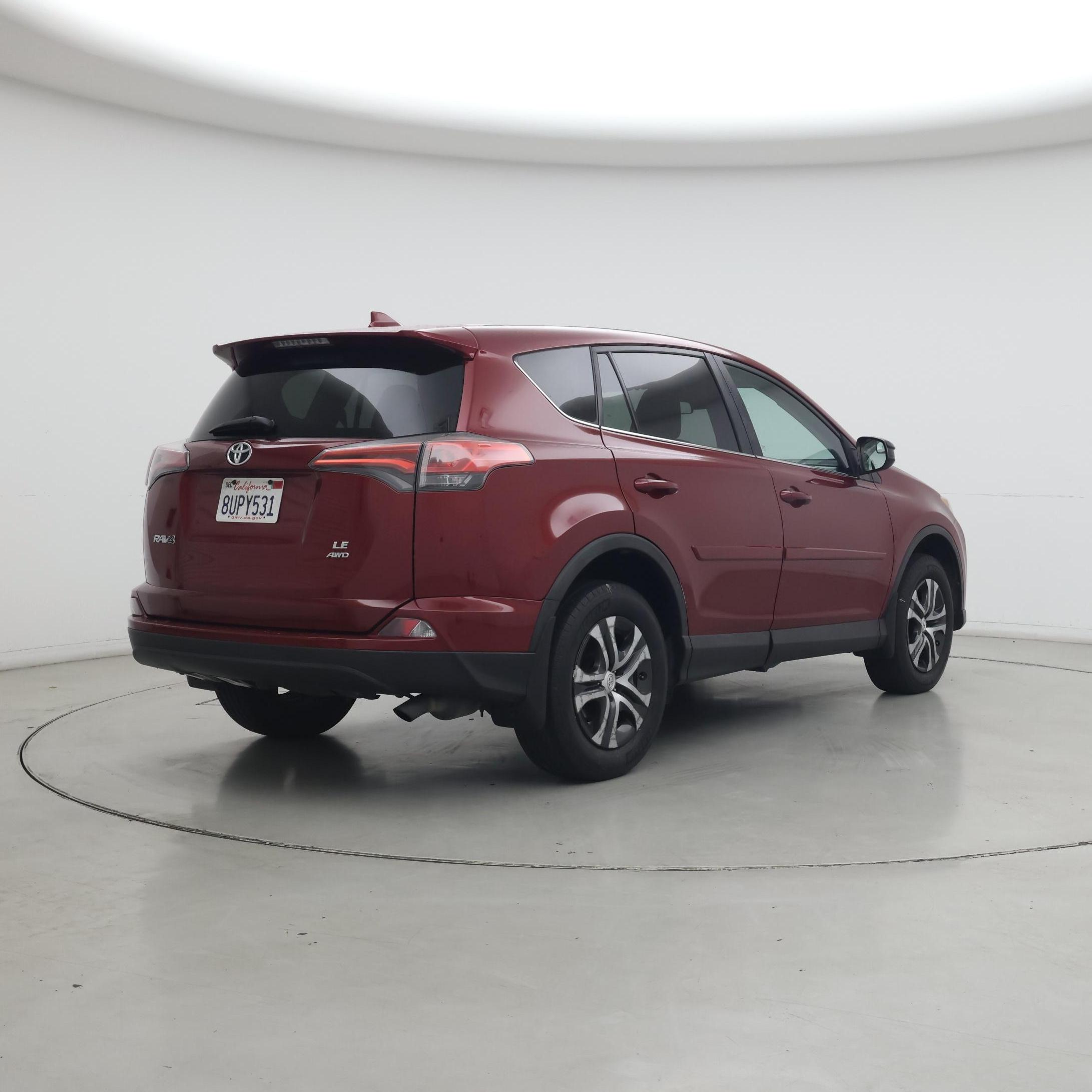 Thumbnail: 2018 Toyota RAV4 - 8