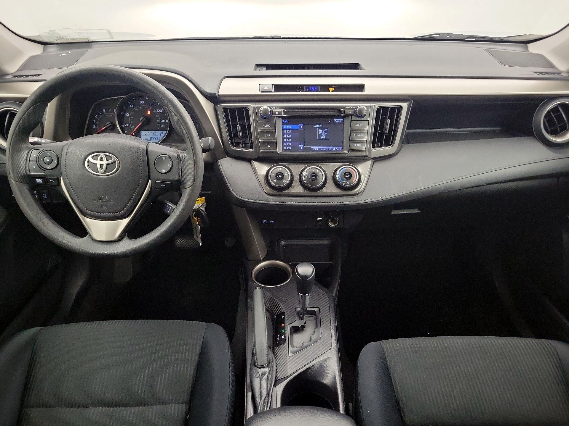 Thumbnail: 2015 Toyota RAV4 - 9