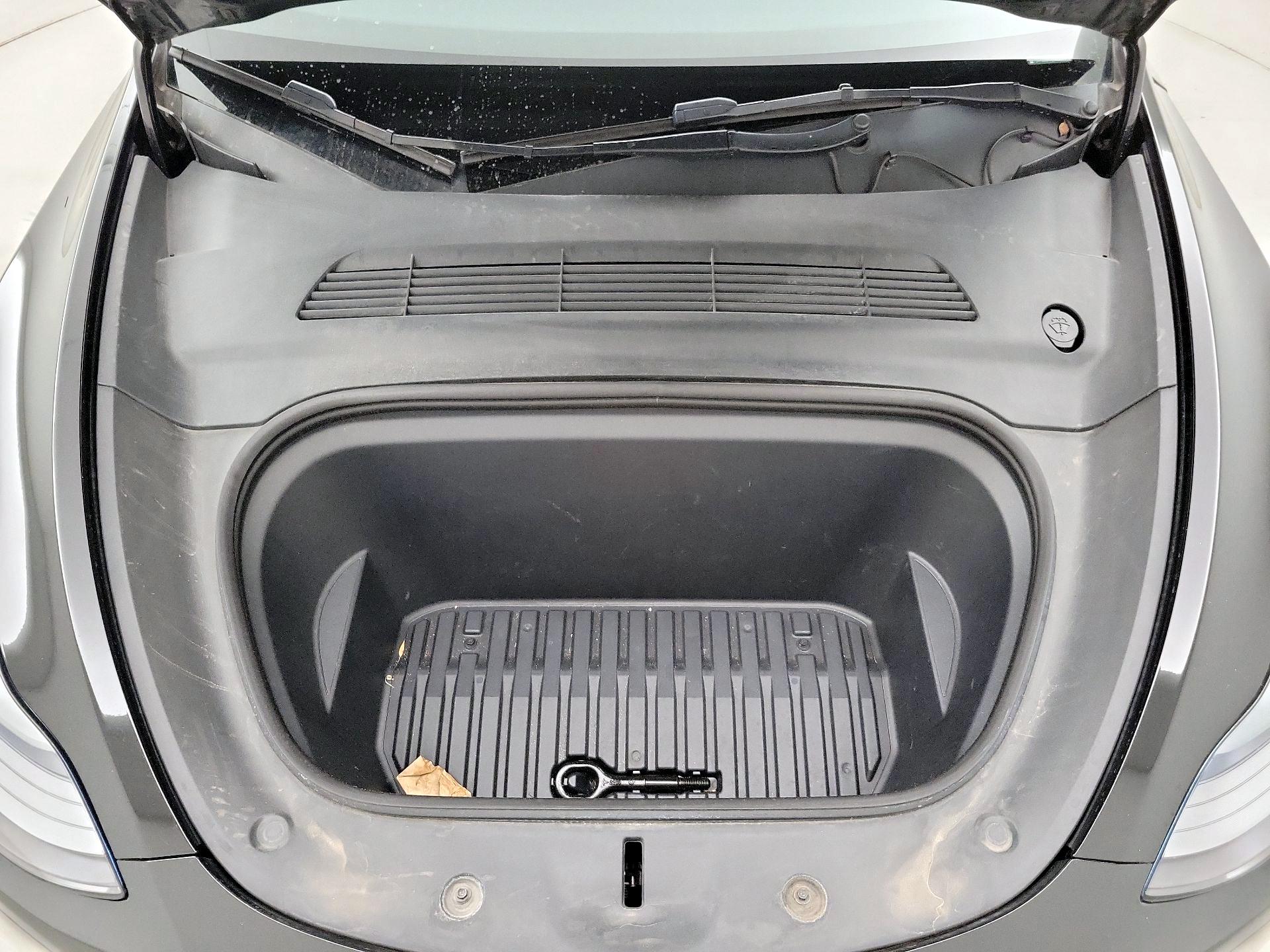 Thumbnail: 2023 Tesla Model Y - 20
