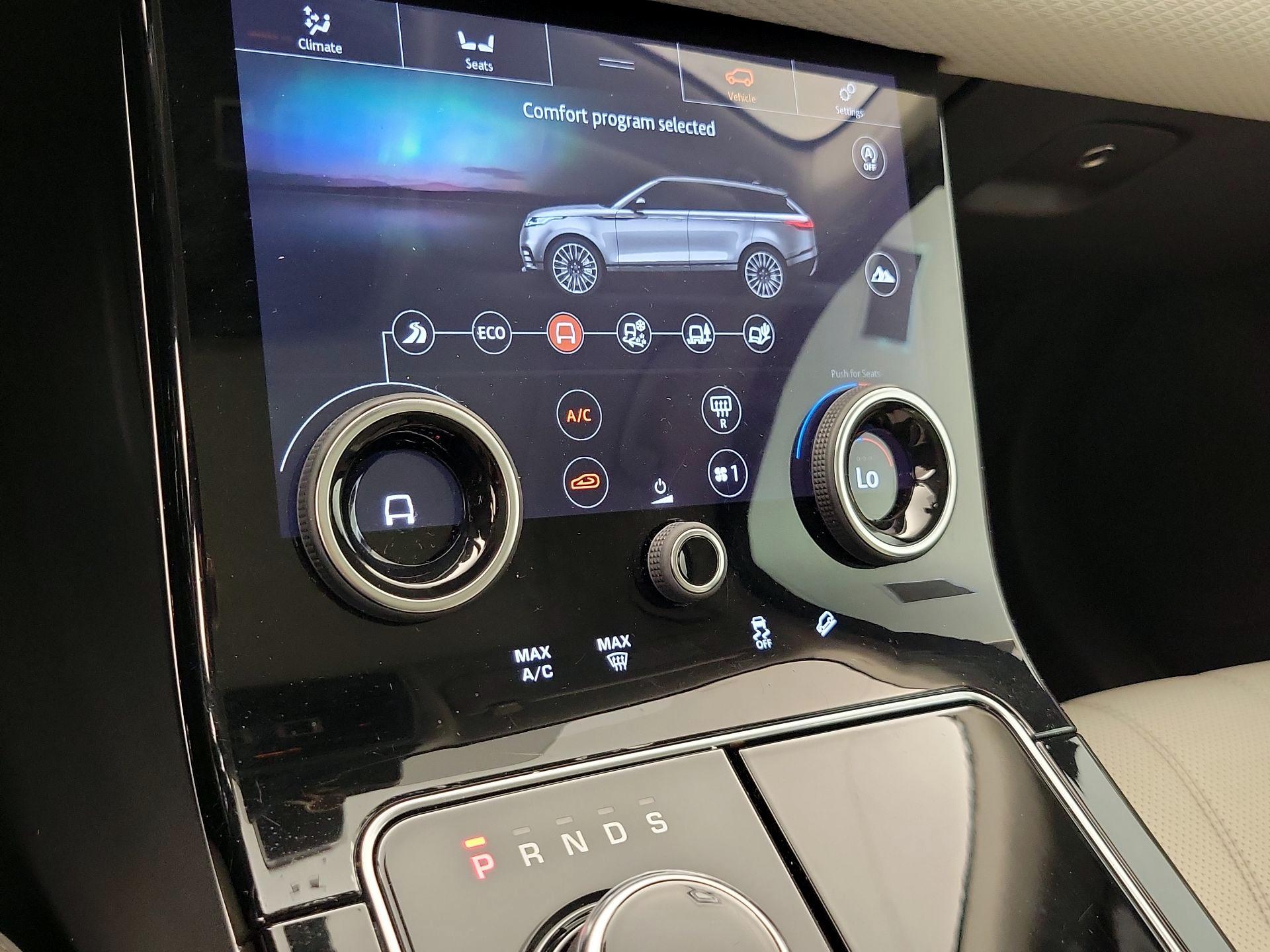 Thumbnail: 2019 Land Rover Range Rover Velar - 17