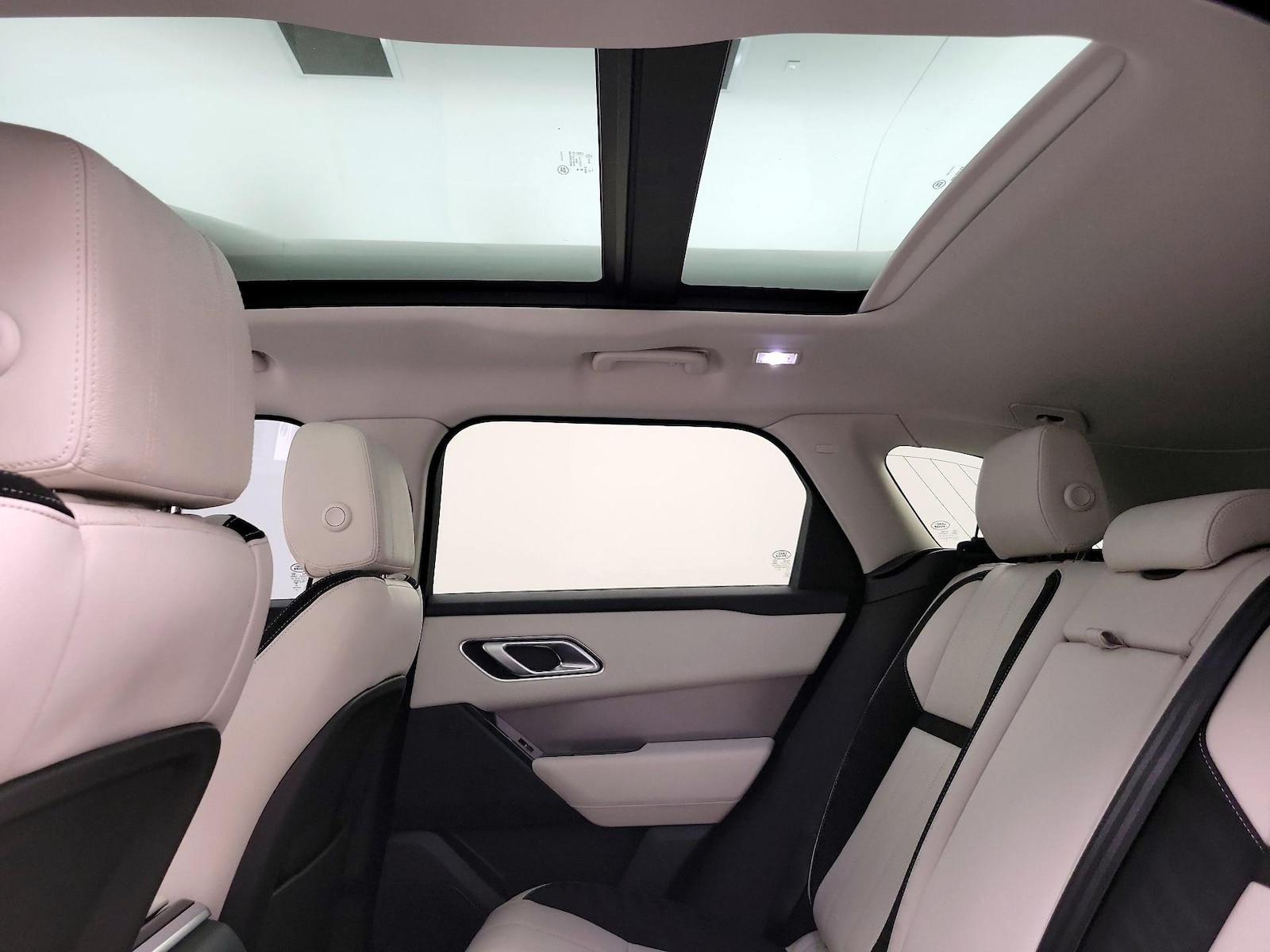 2019 Land Rover Range Rover Velar S - Photo 25