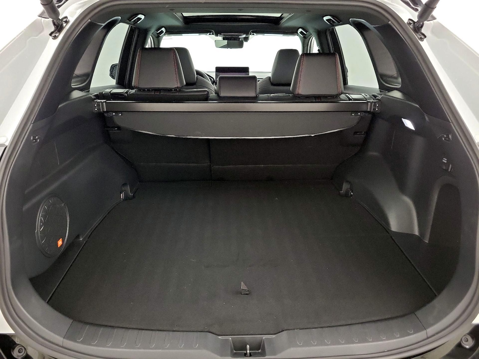 2025 Toyota RAV4 XSE - Photo 22