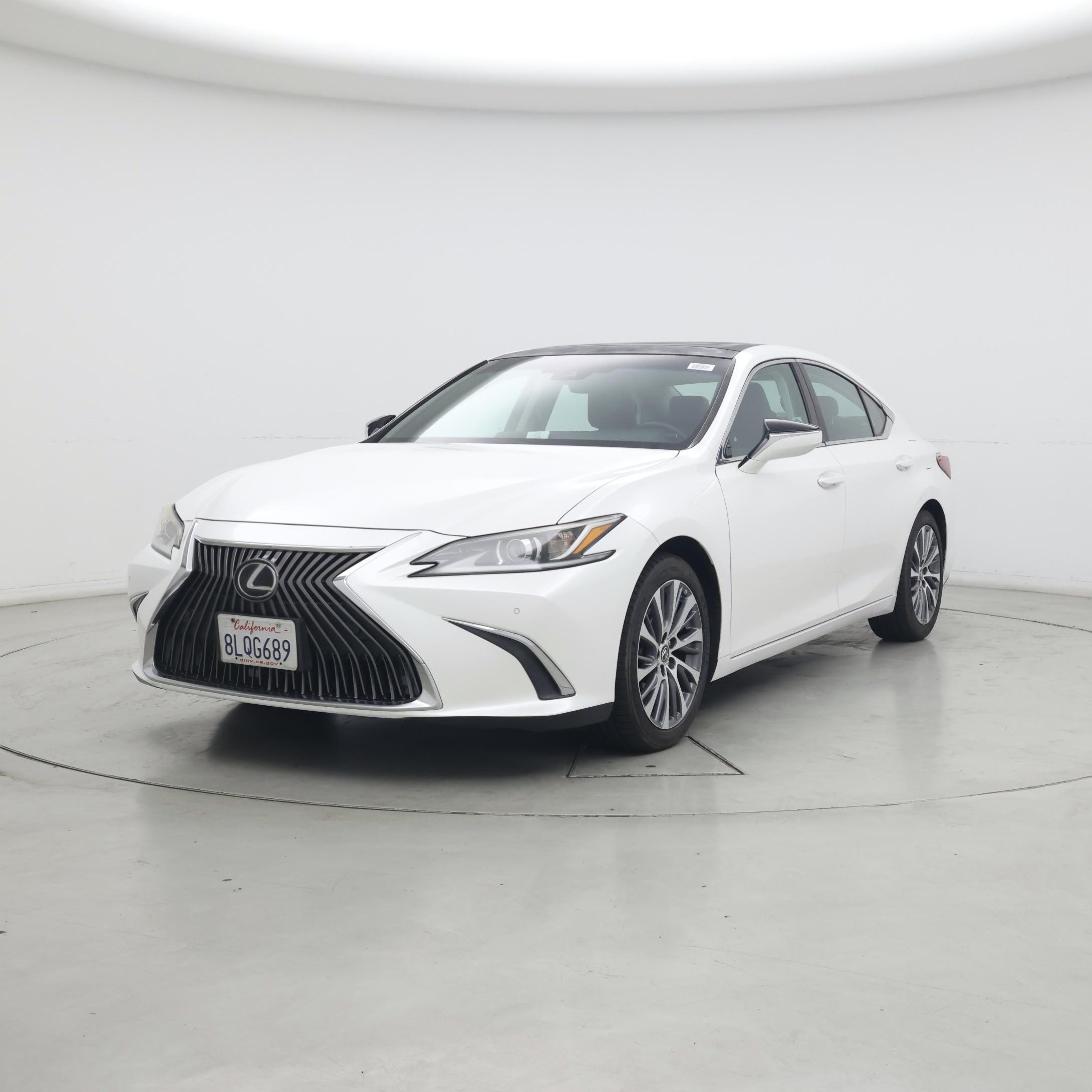 Thumbnail: 2019 Lexus ES - 4