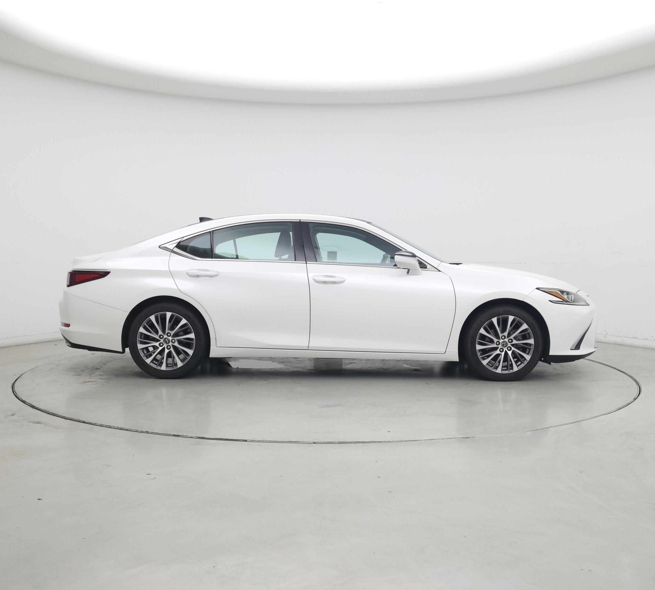 Thumbnail: 2019 Lexus ES - 7
