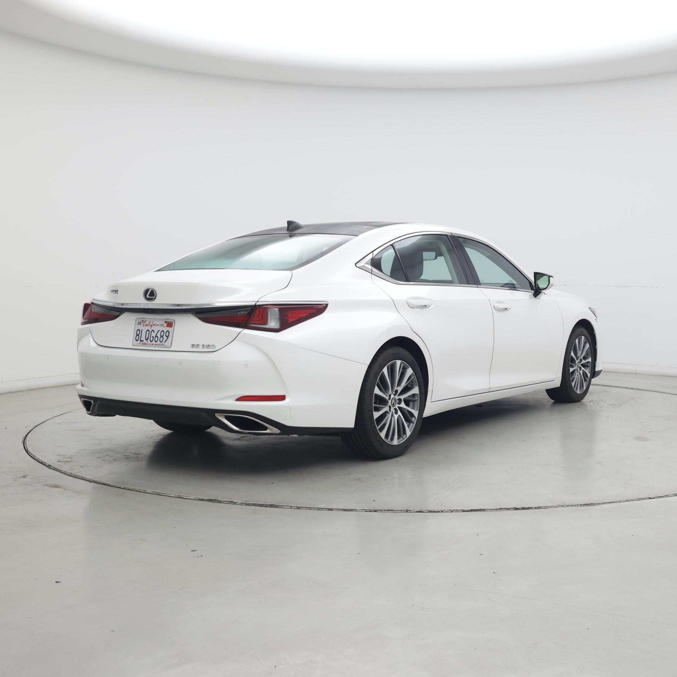 Thumbnail: 2019 Lexus ES - 8