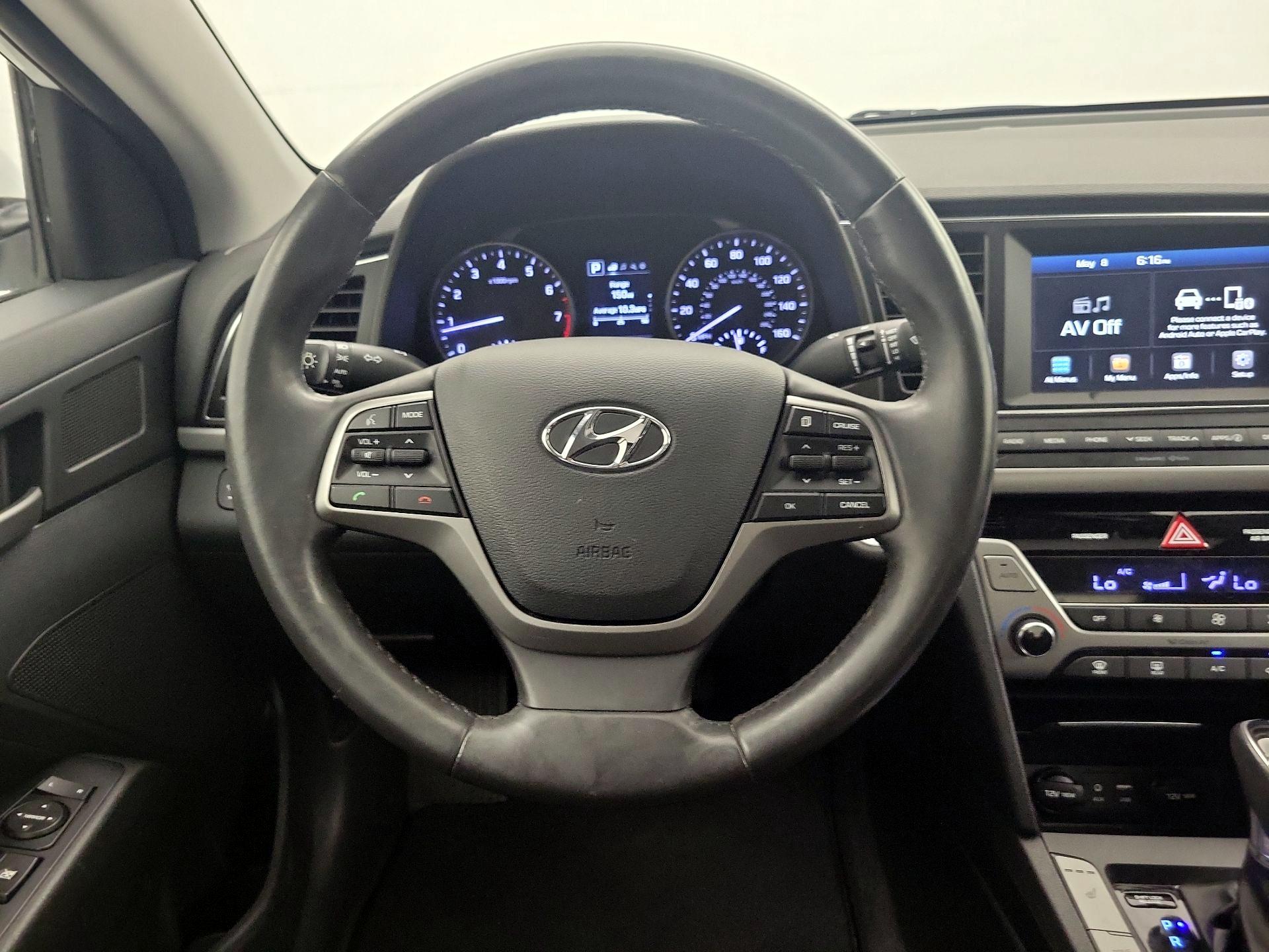 Thumbnail: 2018 Hyundai Elantra - 10