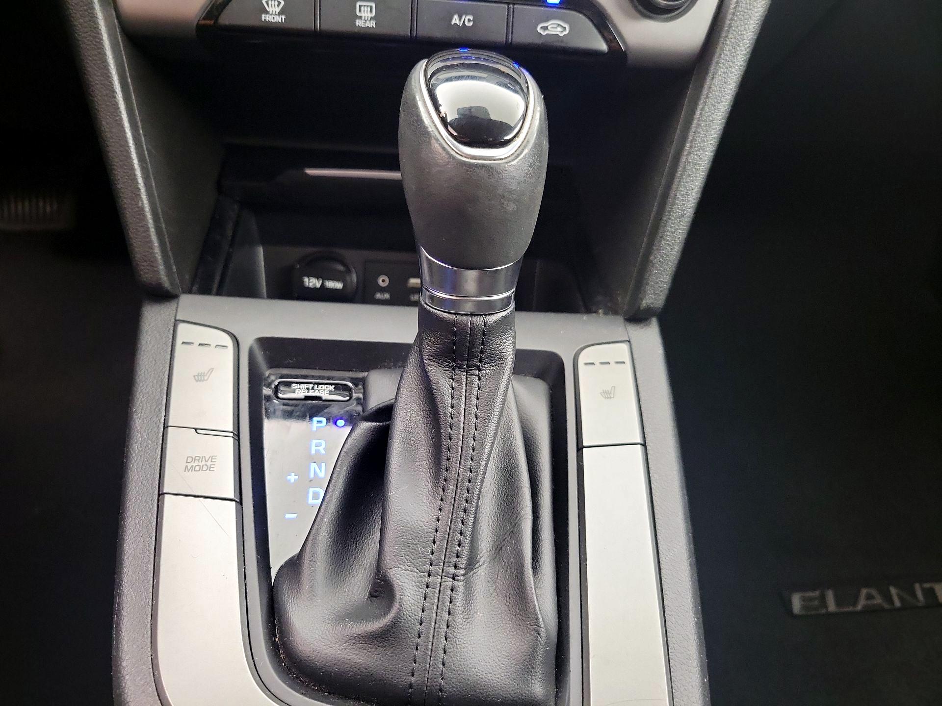 Thumbnail: 2018 Hyundai Elantra - 17