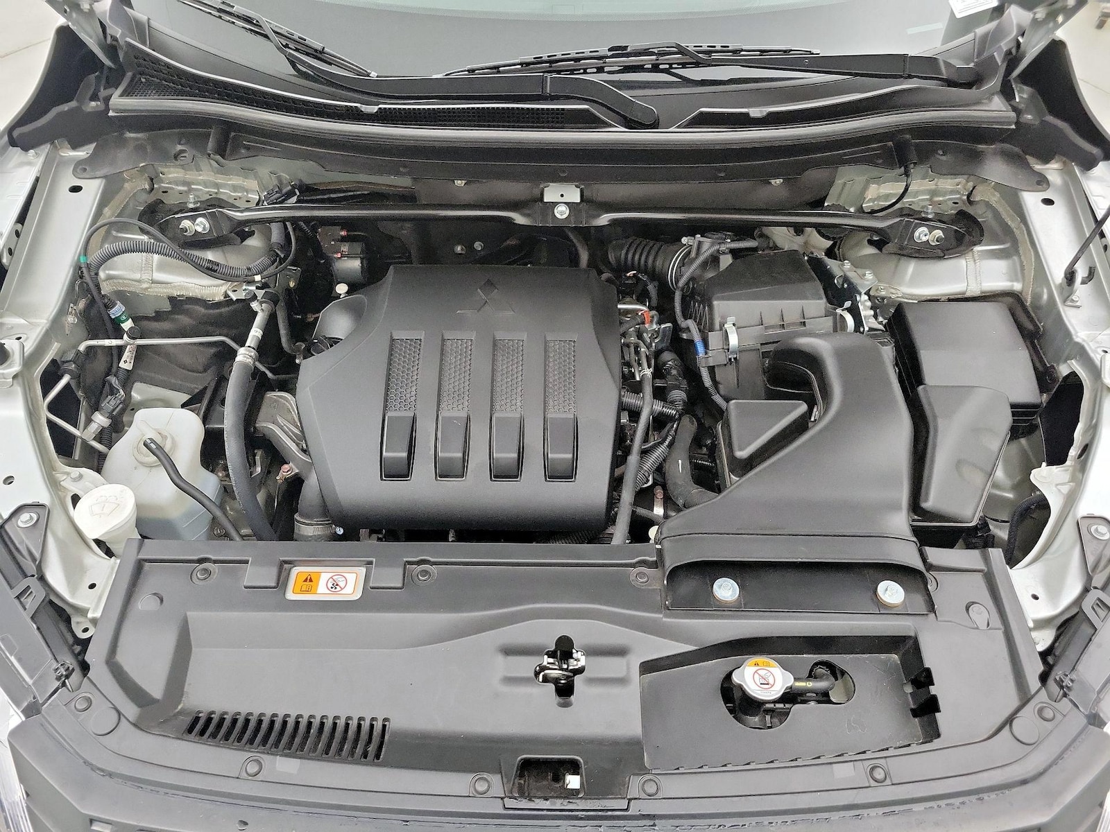 2024 Mitsubishi Eclipse Cross LE - Photo 22