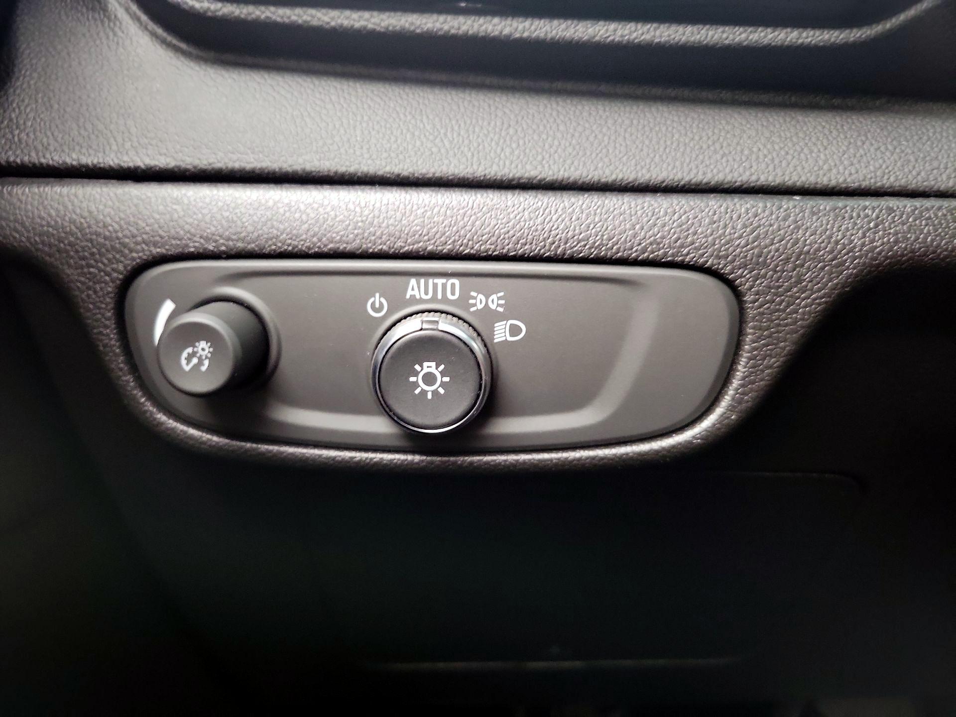 Thumbnail: 2023 Chevrolet Bolt EV - 13