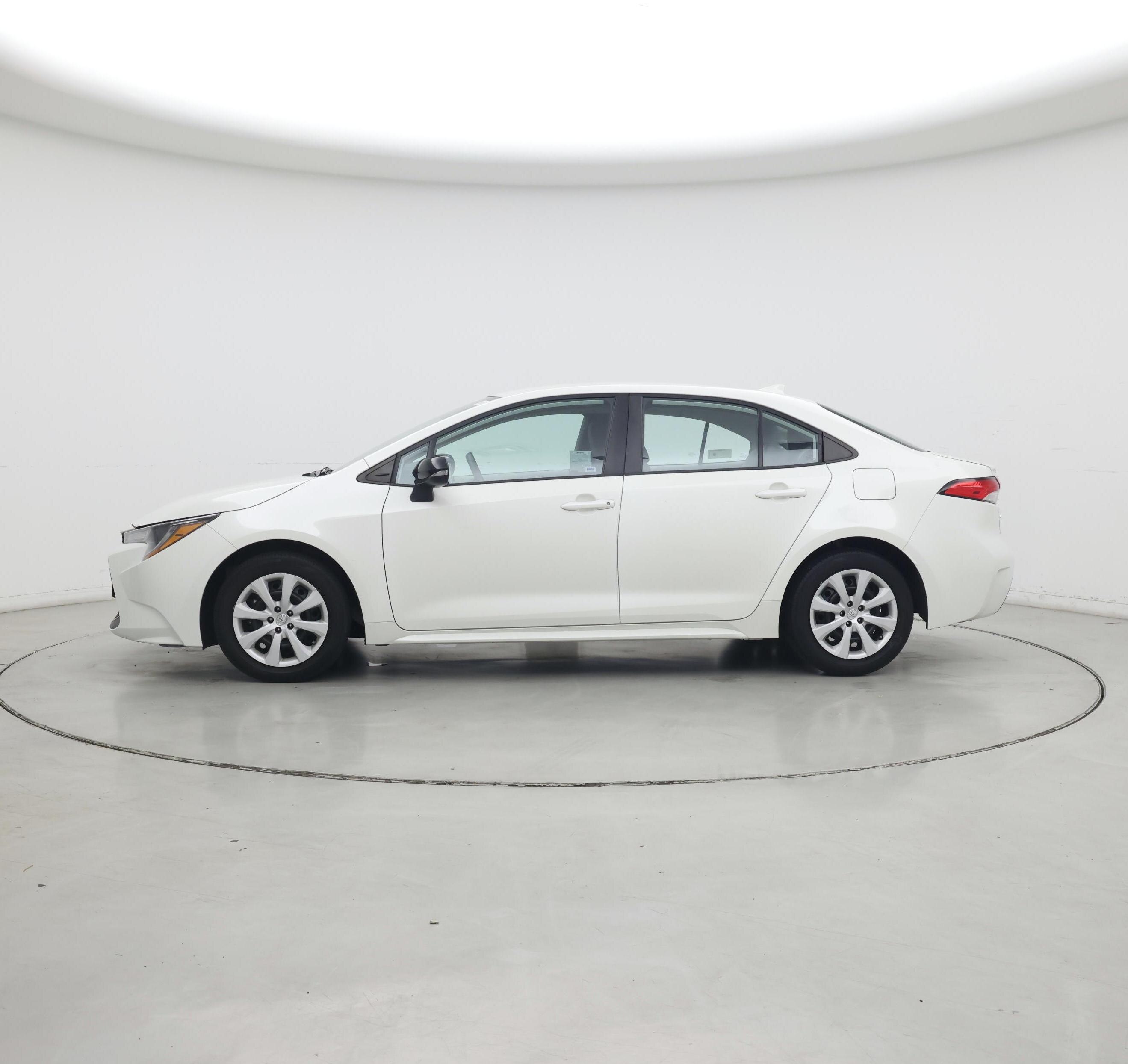 Thumbnail: 2021 Toyota Corolla - 3