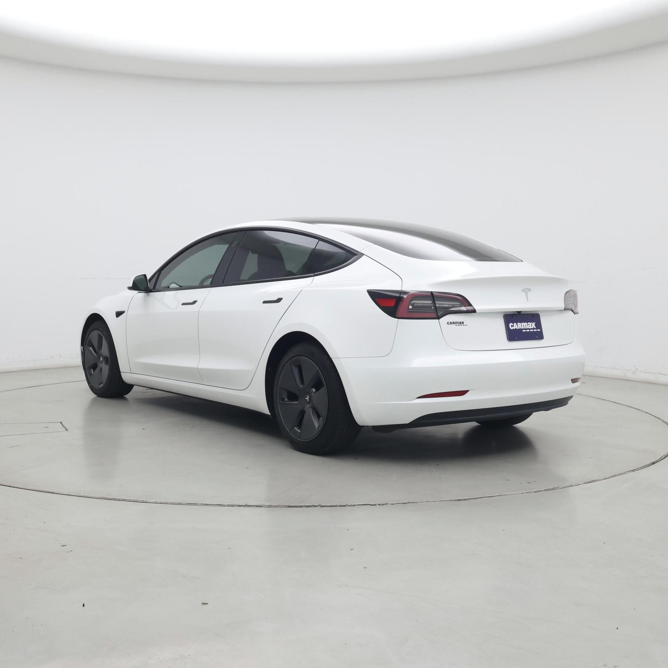 Thumbnail: 2023 Tesla Model 3 - 2