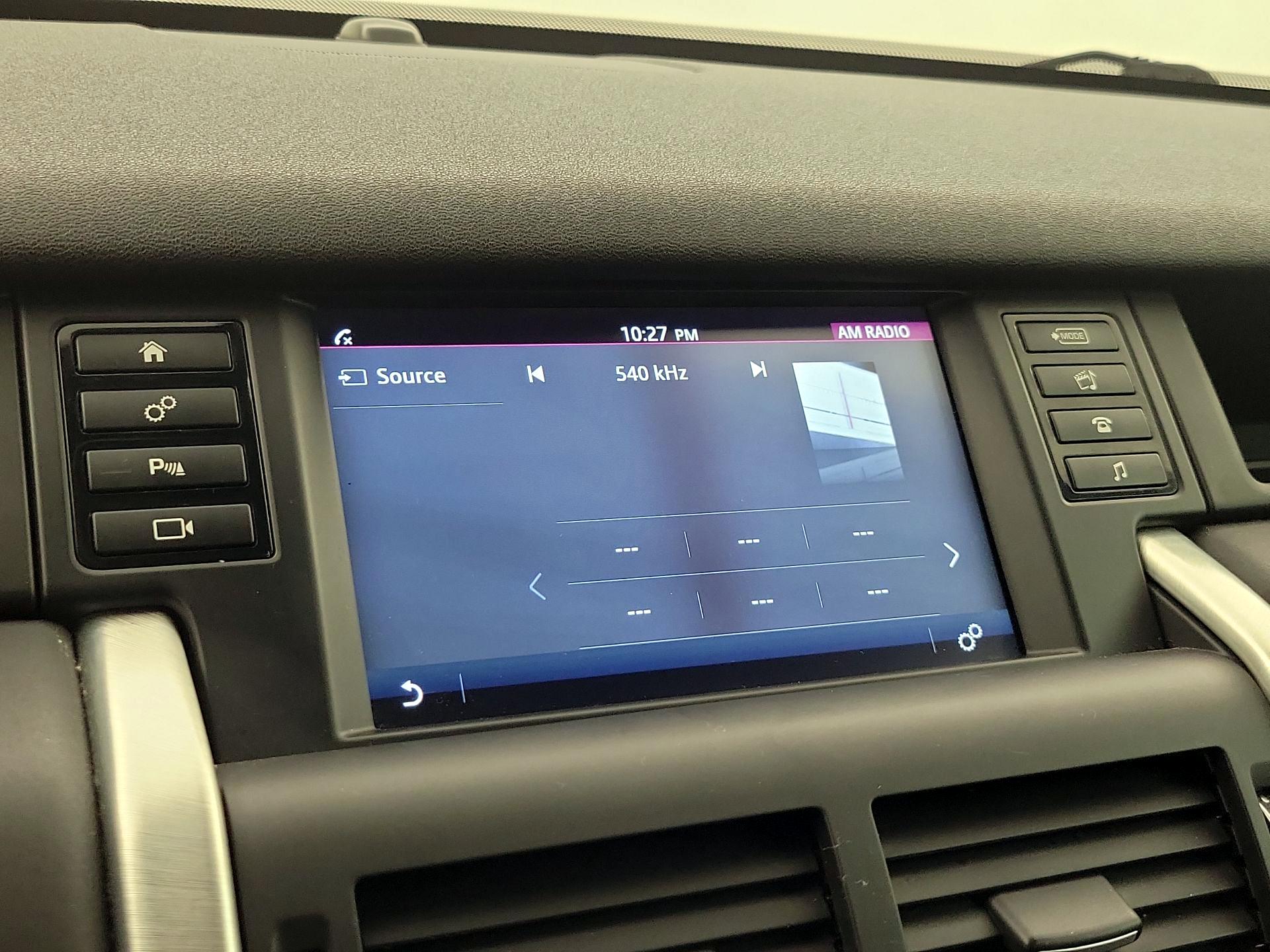 Thumbnail: 2018 Land Rover Discovery Sport - 15