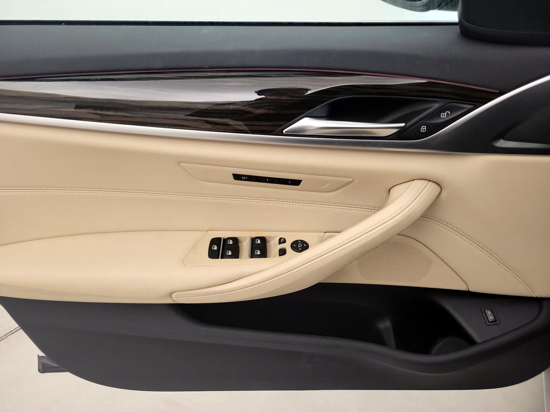 Thumbnail: 2019 BMW 5 Series - 12