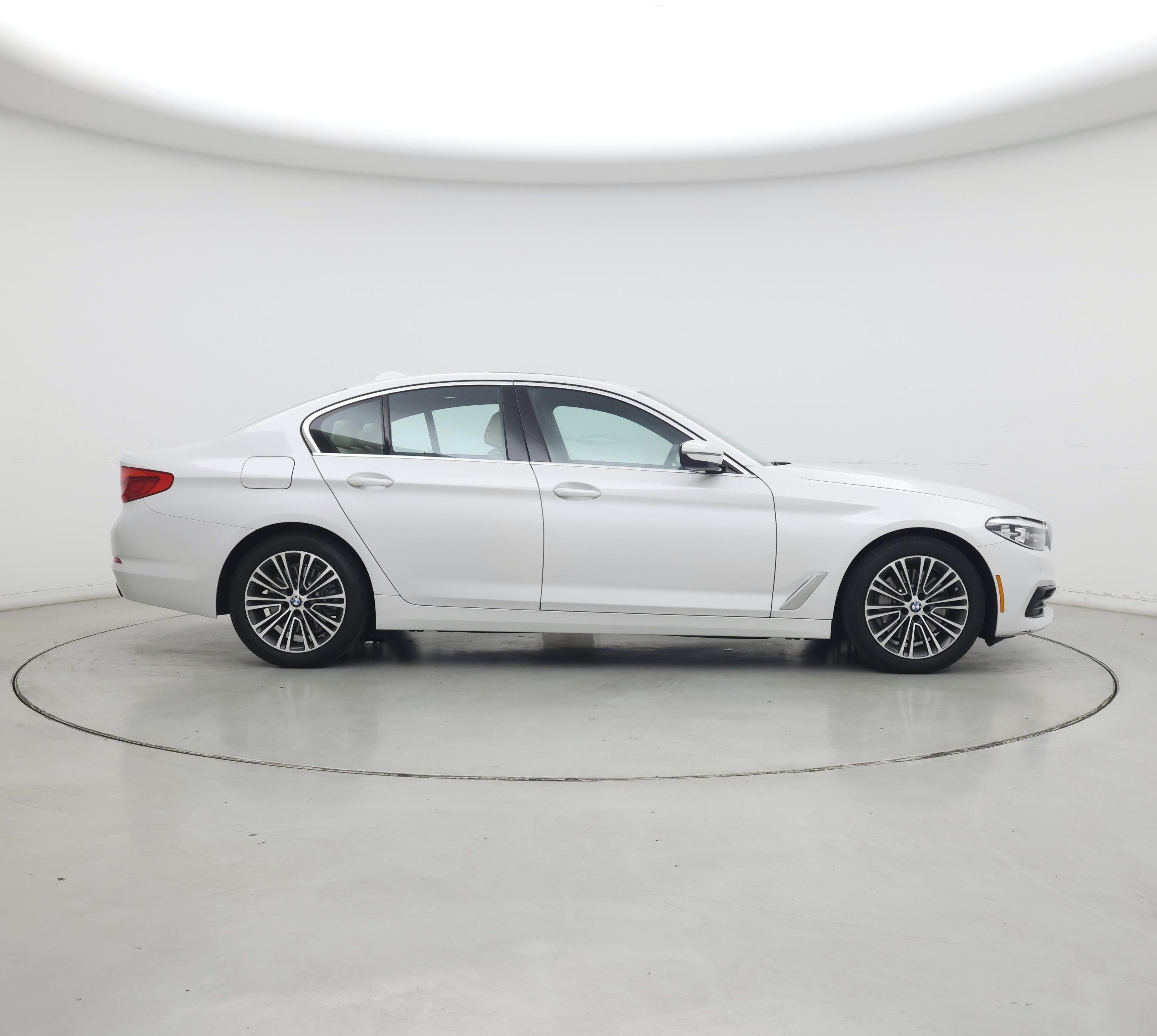 Thumbnail: 2019 BMW 5 Series - 7