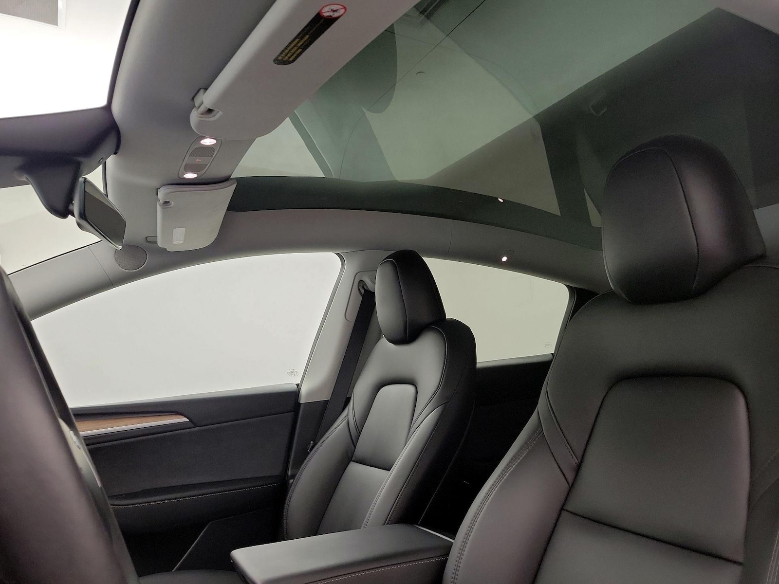 2024 Tesla Model Y Long Range - Photo 19