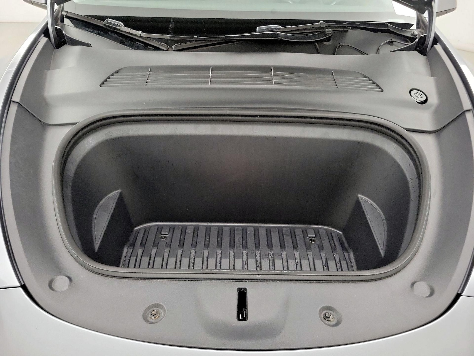 2024 Tesla Model Y Long Range - Photo 22