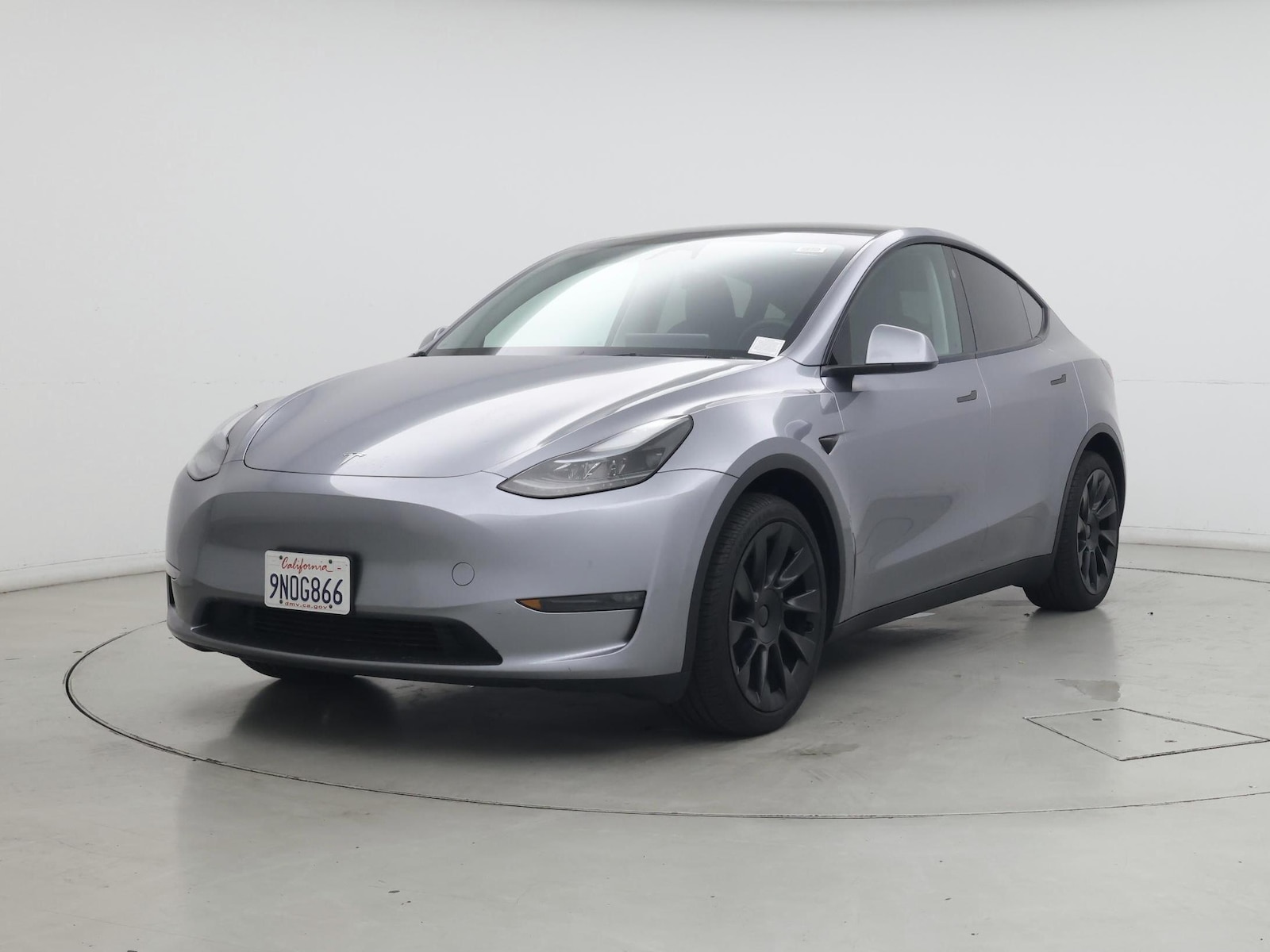 2024 Tesla Model Y Long Range - Photo 5