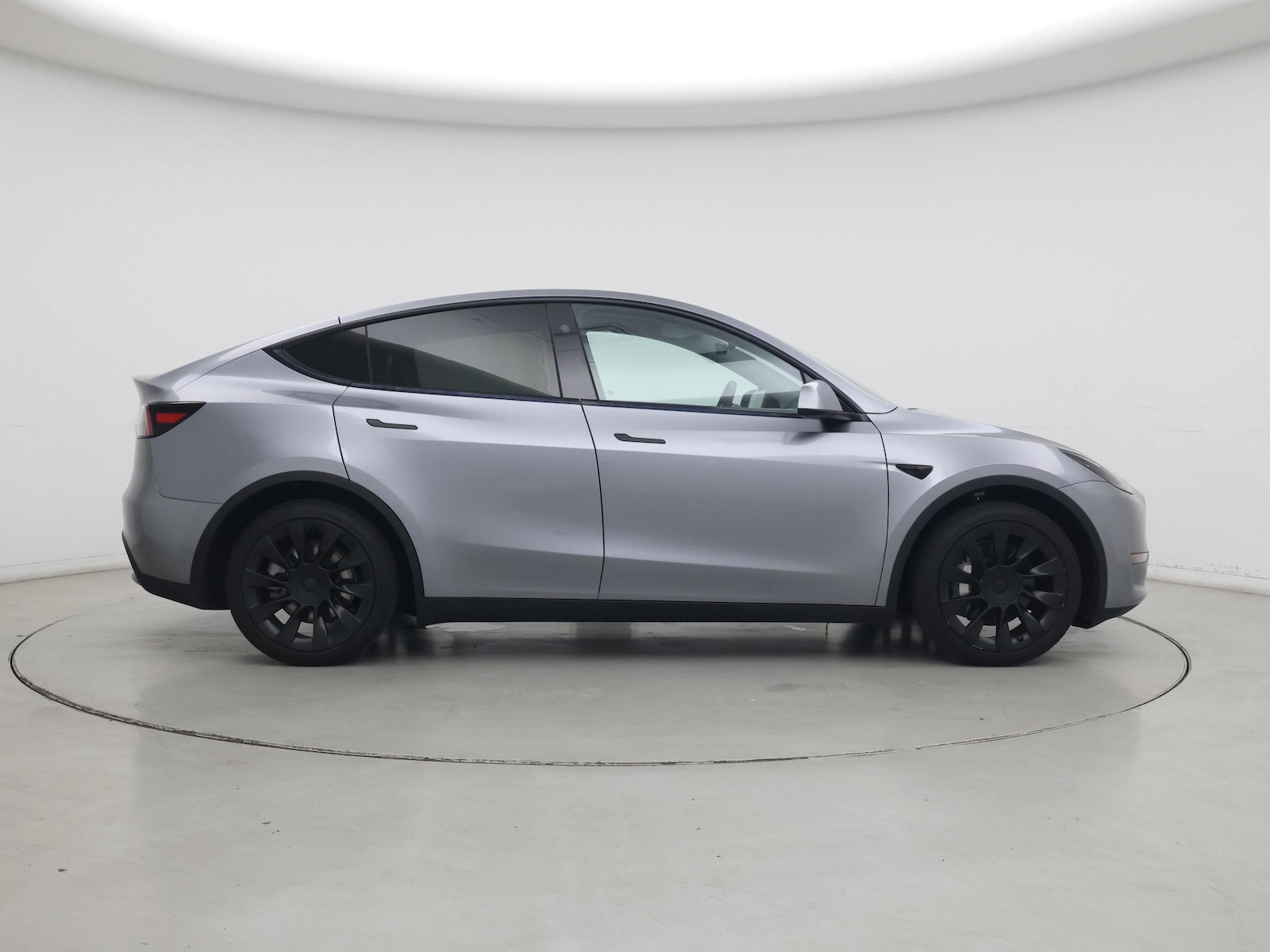 2024 Tesla Model Y Long Range - Photo 8