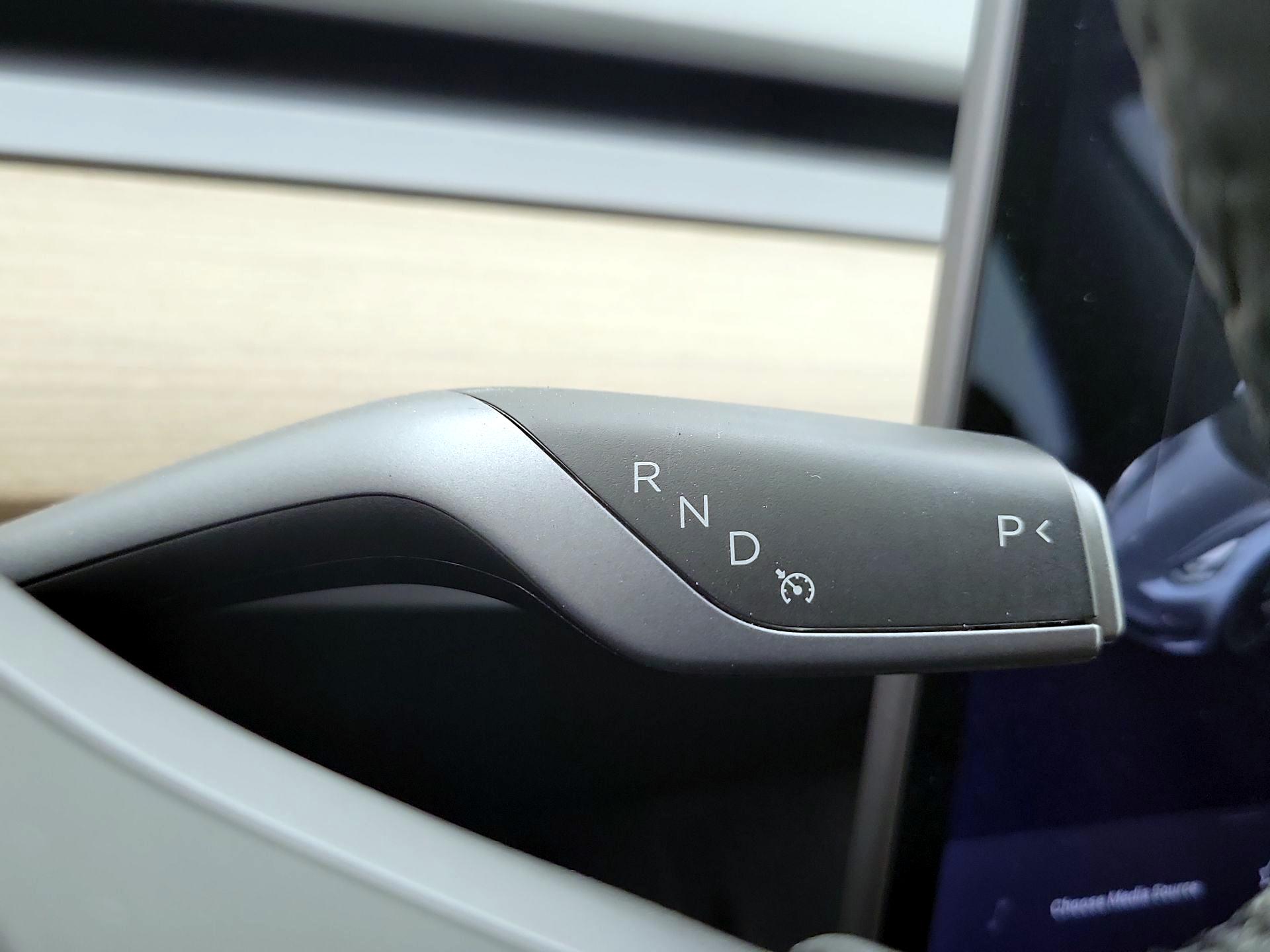 Thumbnail: 2021 Tesla Model 3 - 17