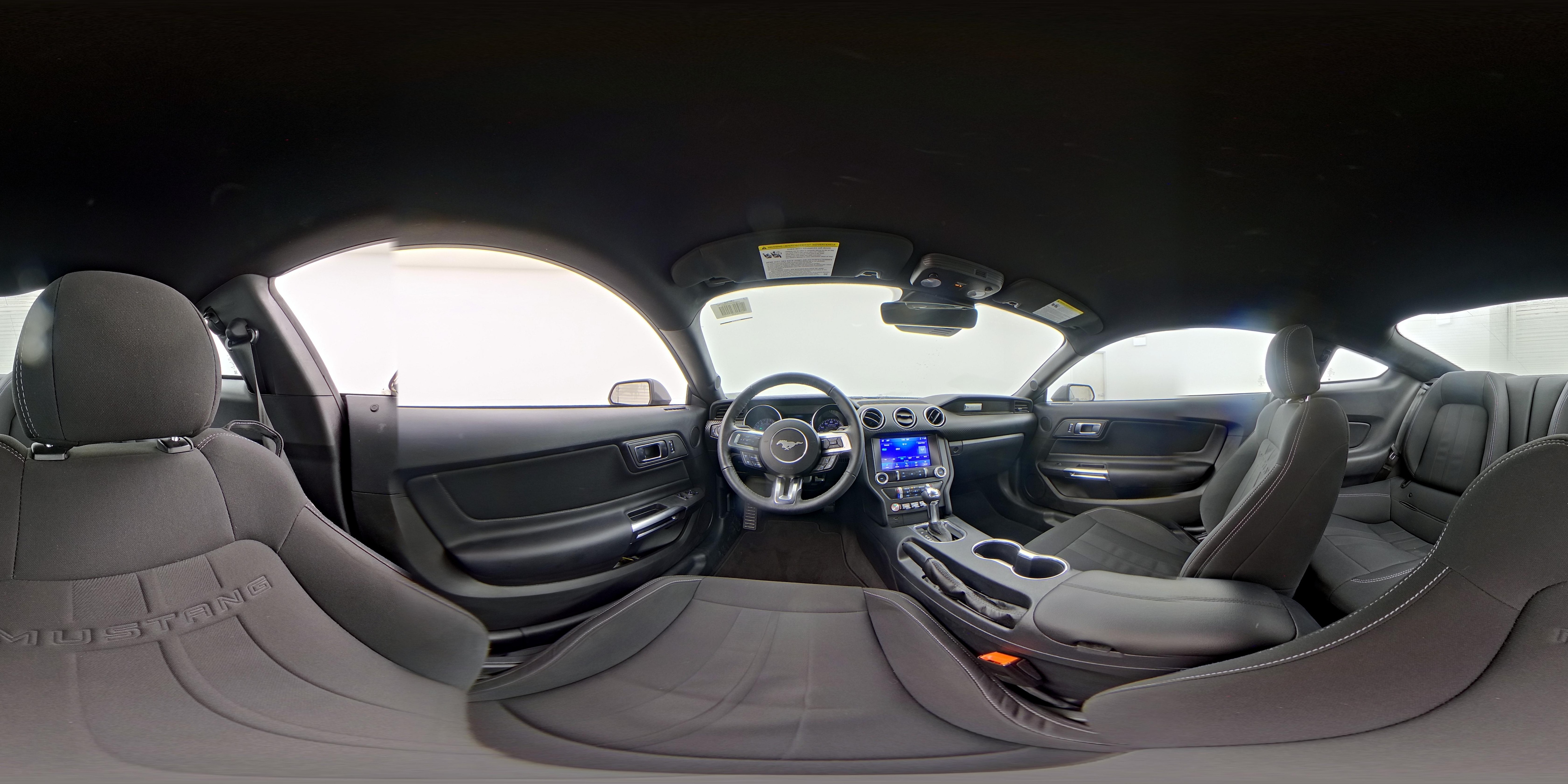 2022 Ford Mustang EcoBoost - Photo 26