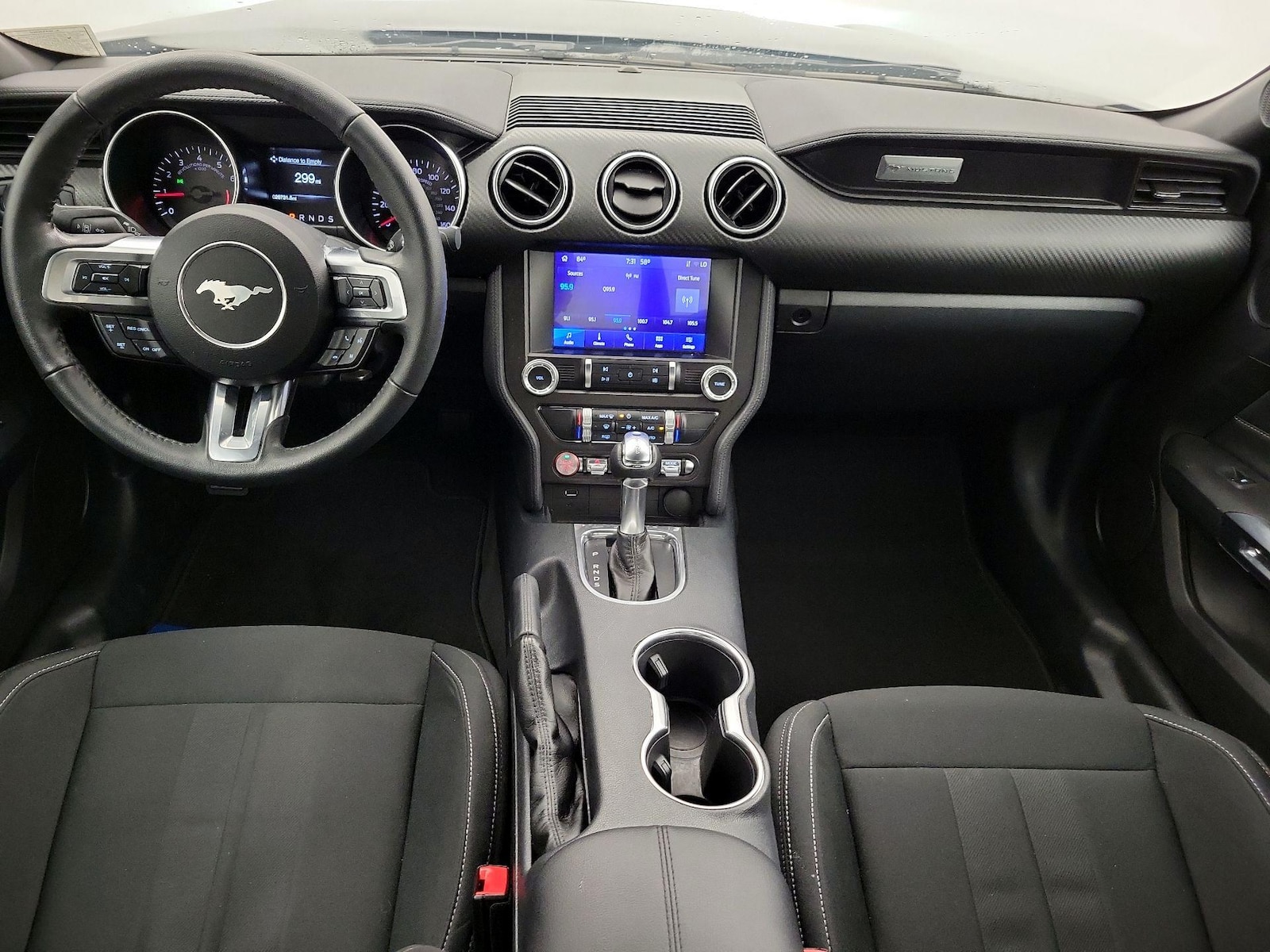 2022 Ford Mustang EcoBoost - Photo 10