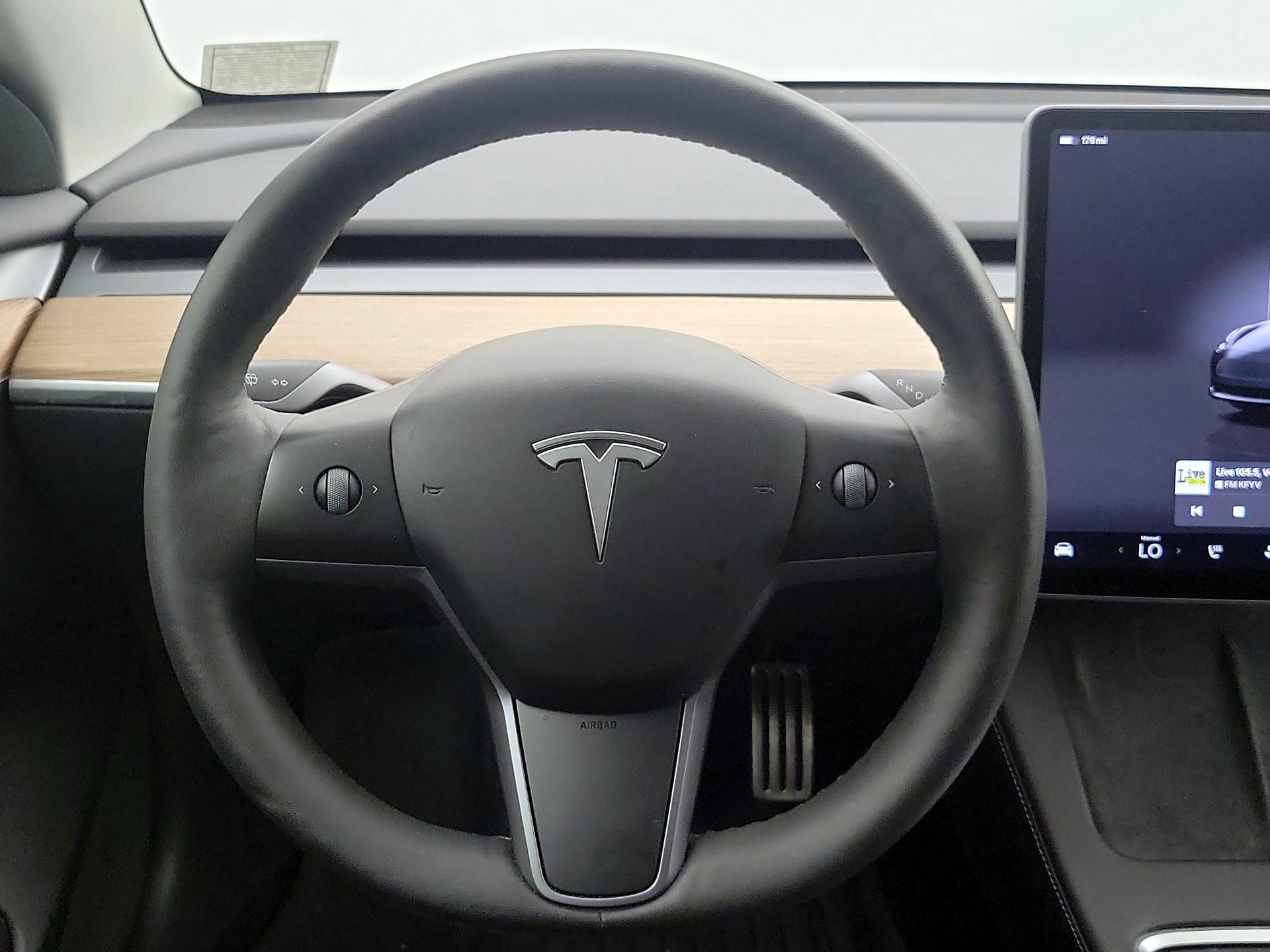 Thumbnail: 2023 Tesla Model 3 - 10