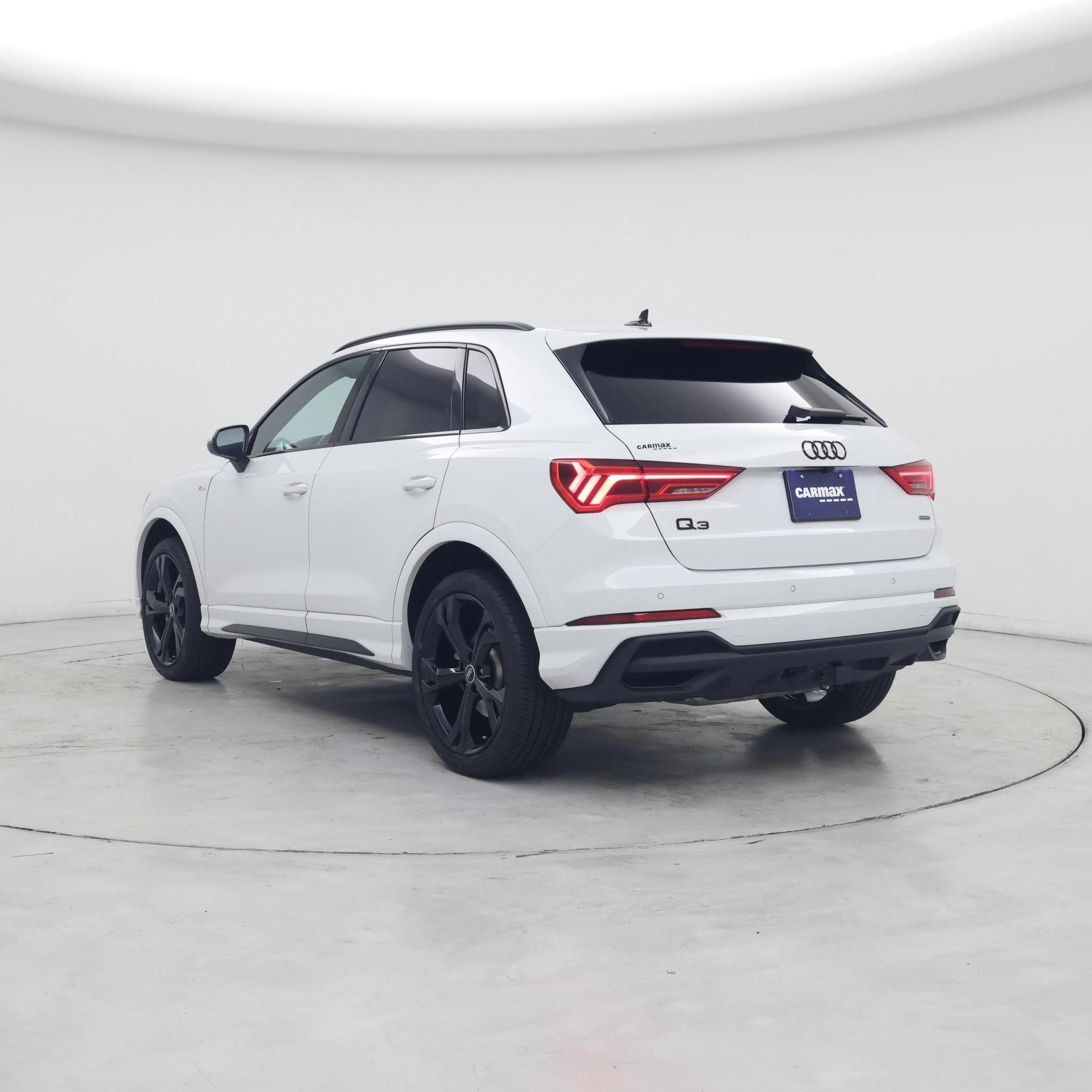 Thumbnail: 2024 Audi Q3 - 2