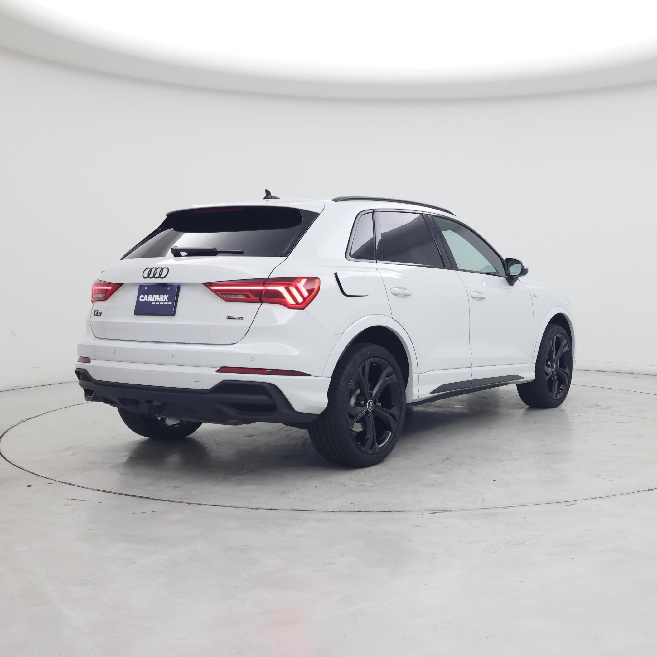 Thumbnail: 2024 Audi Q3 - 8