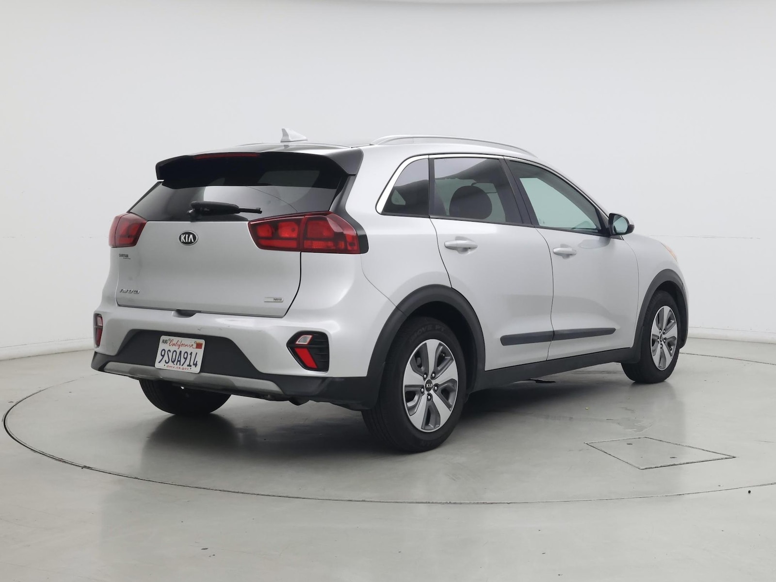 2020 Kia Niro LX - Photo 9