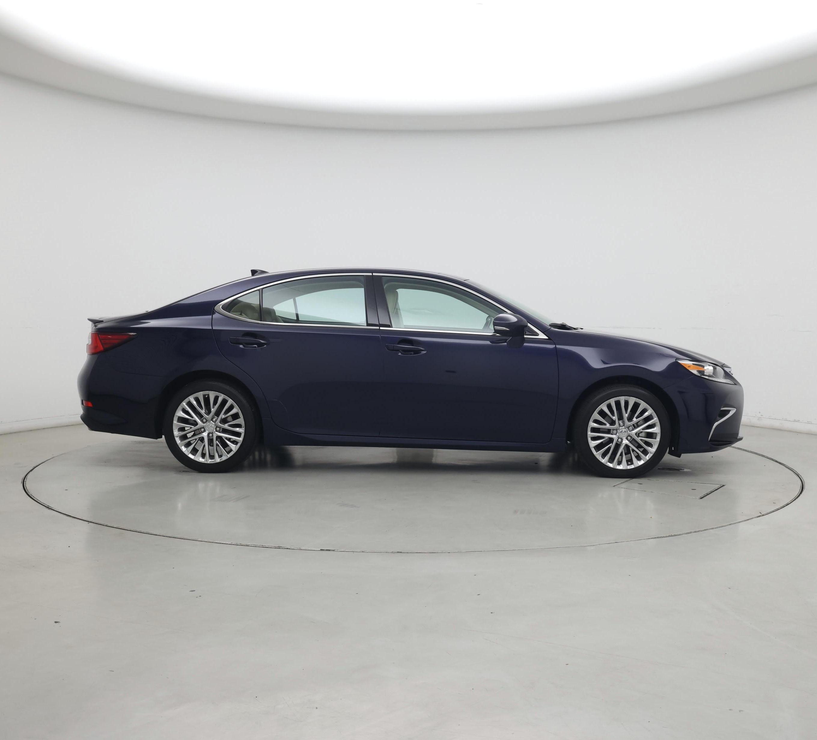 Thumbnail: 2018 Lexus ES - 7