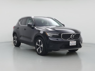 2024 Volvo XC40 B5 Core Dark Theme