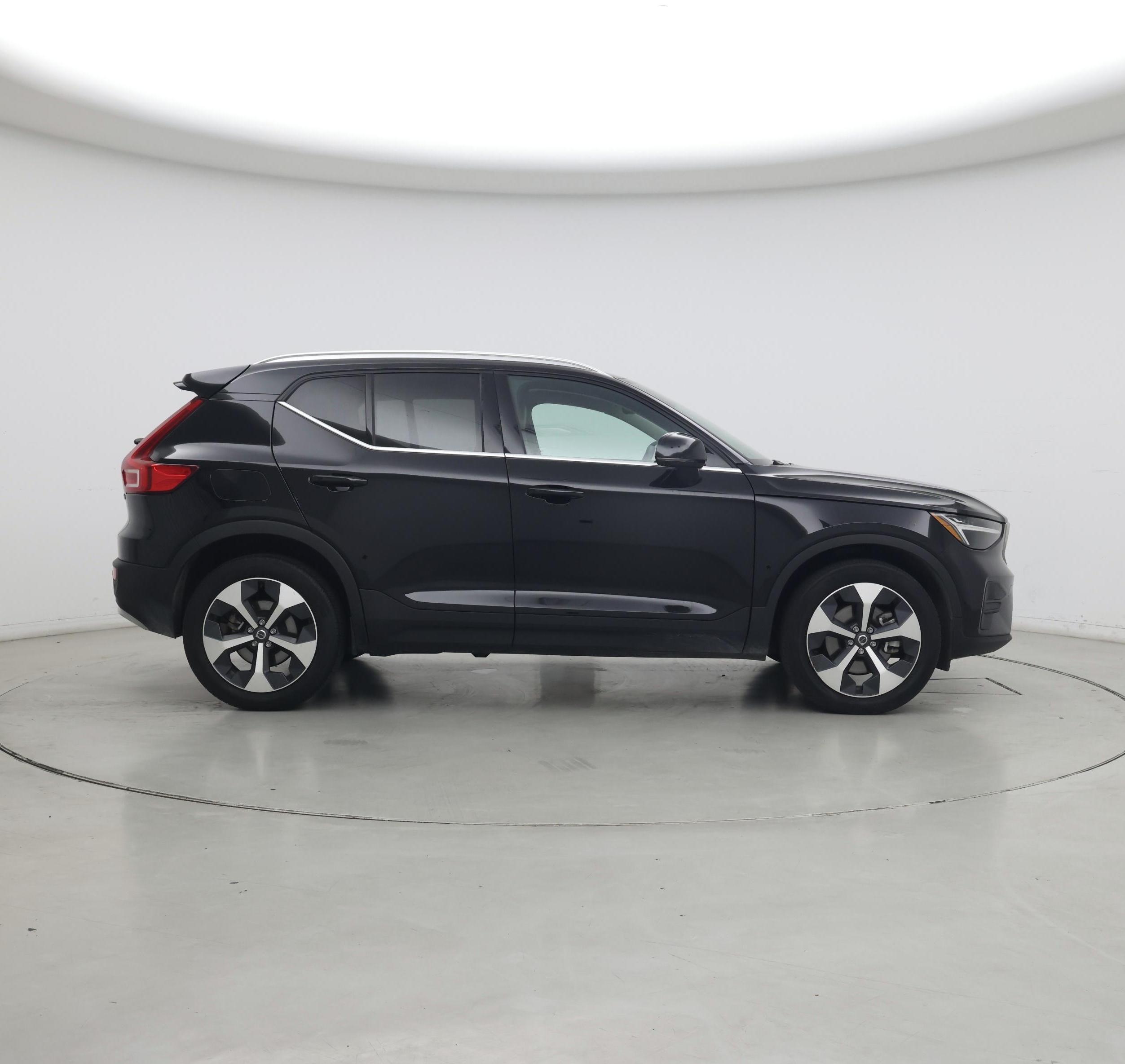 Thumbnail: 2024 Volvo XC40 - 7