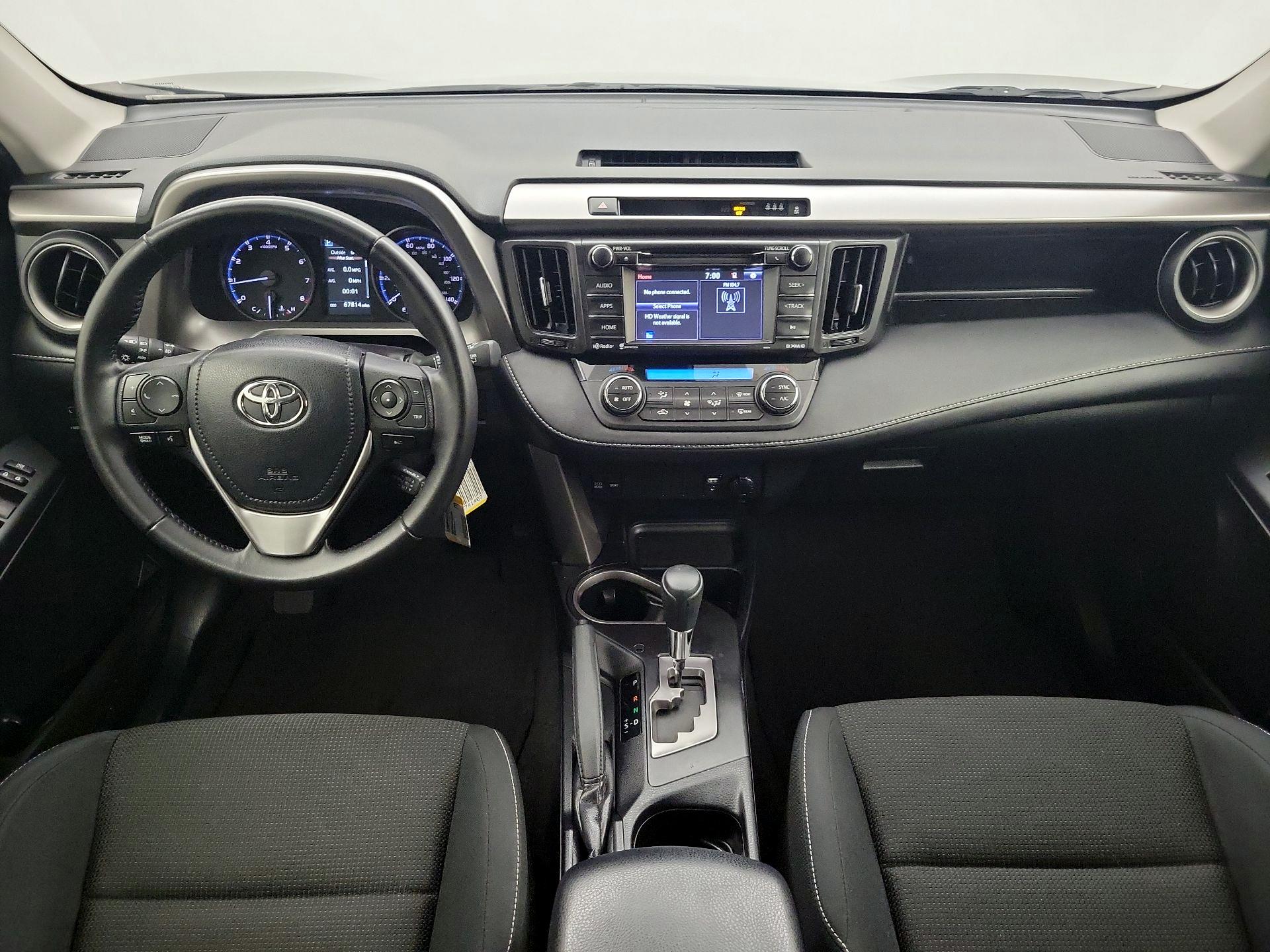 Thumbnail: 2017 Toyota RAV4 - 9