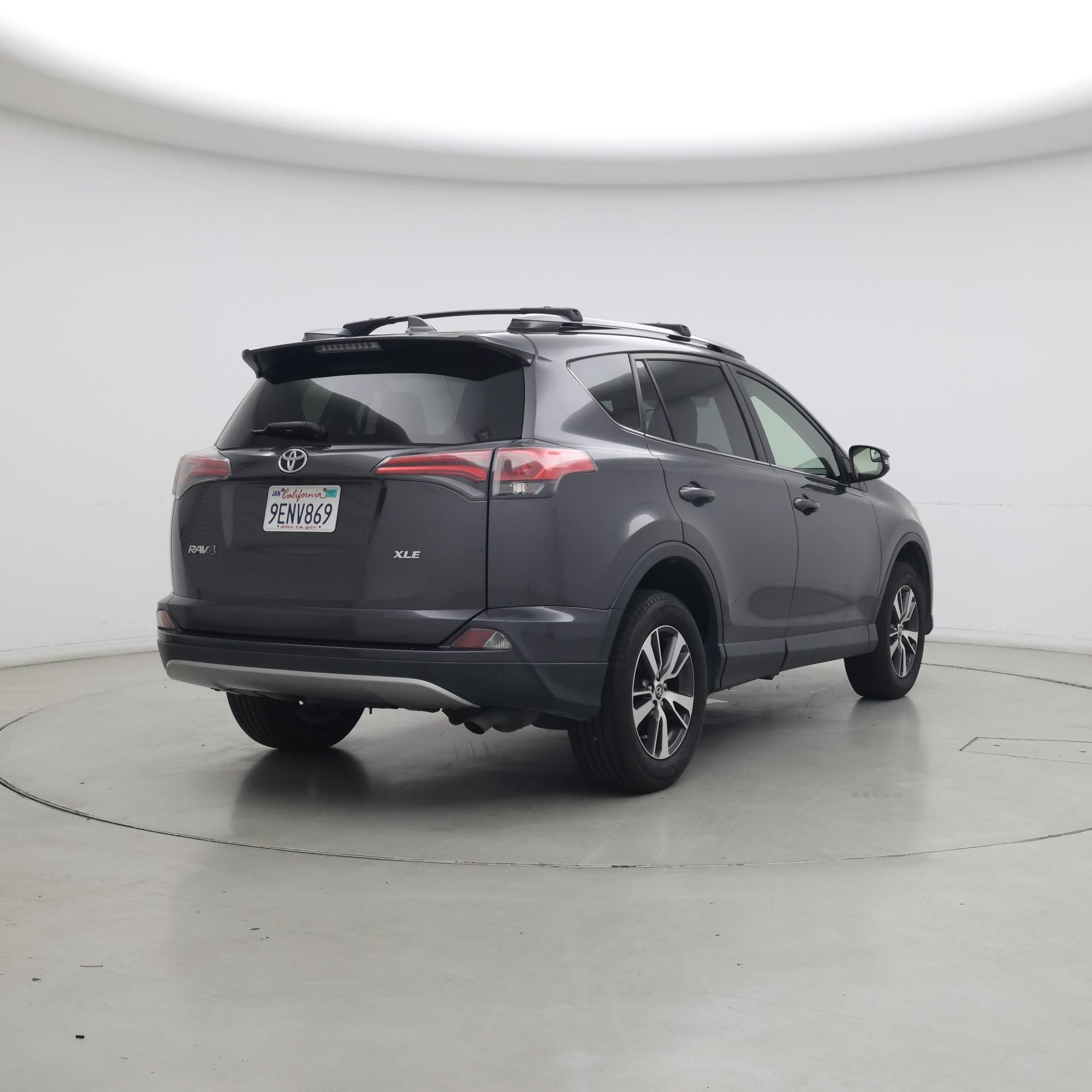 Thumbnail: 2017 Toyota RAV4 - 8