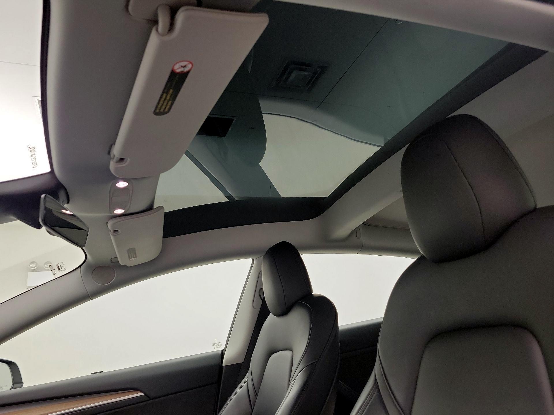 Thumbnail: 2021 Tesla Model 3 - 18