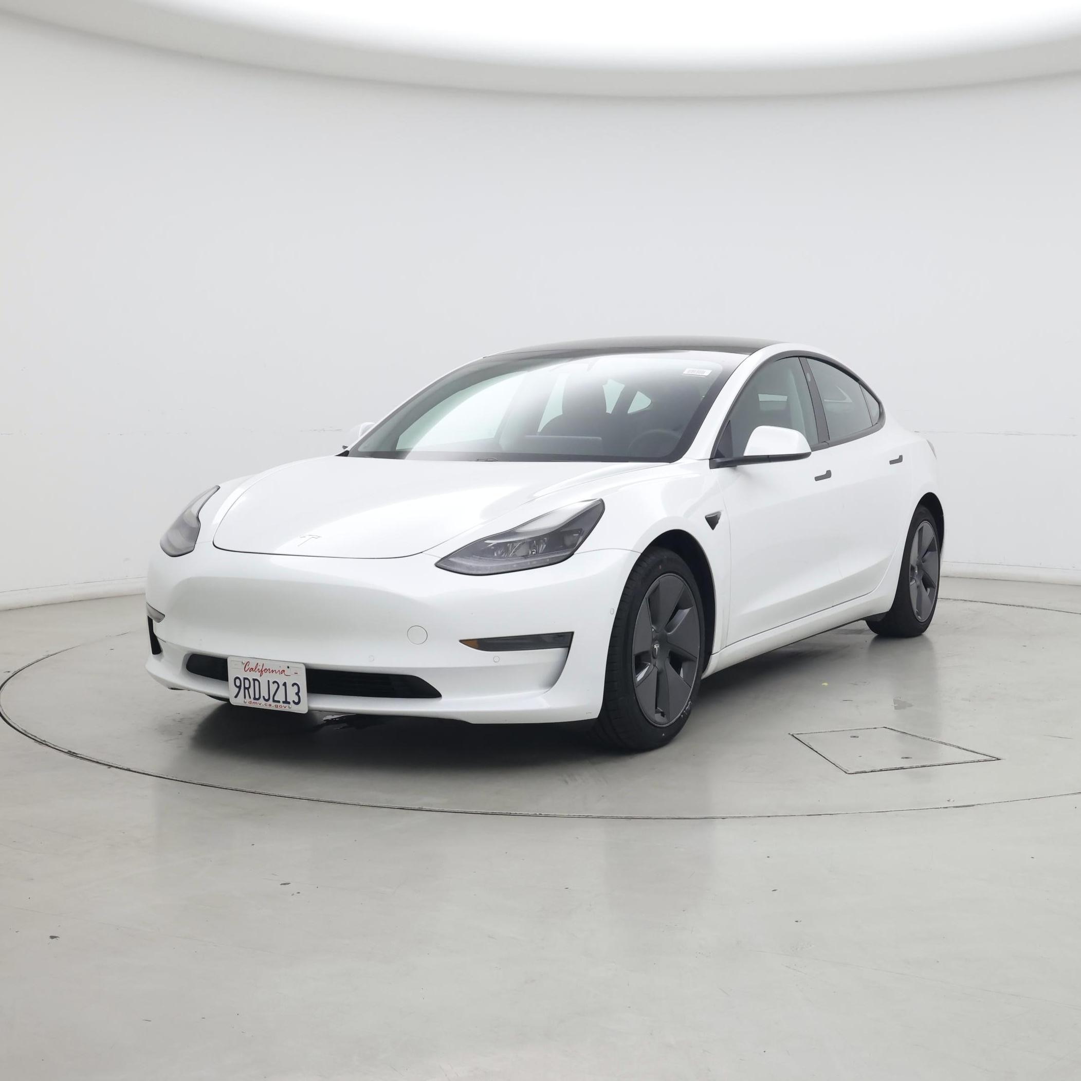 Thumbnail: 2021 Tesla Model 3 - 4
