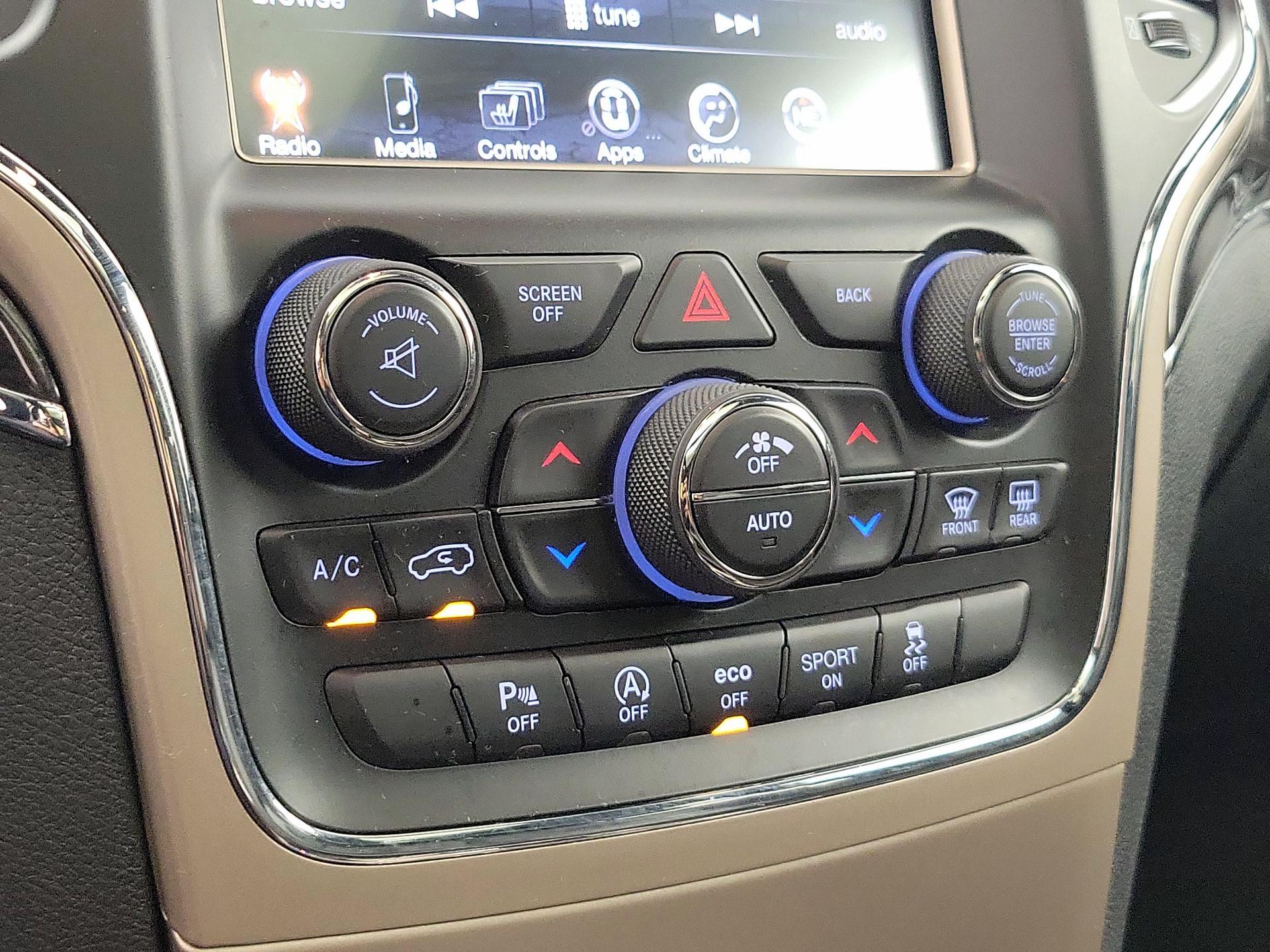 Thumbnail: 2017 Jeep Grand Cherokee - 17