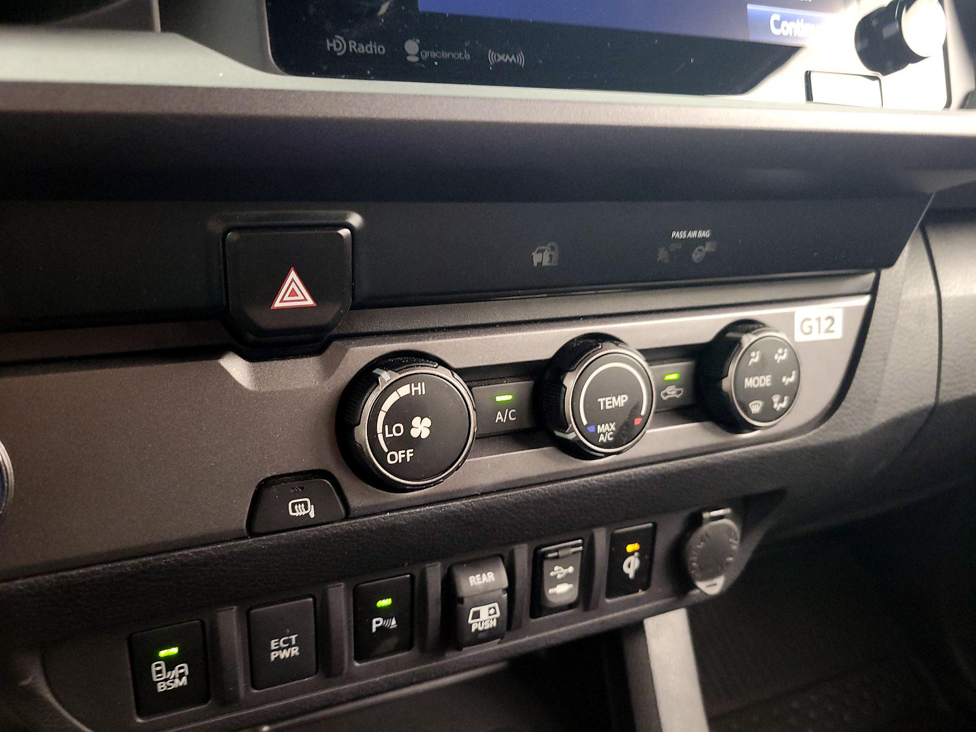 Thumbnail: 2019 Toyota Tacoma - 14