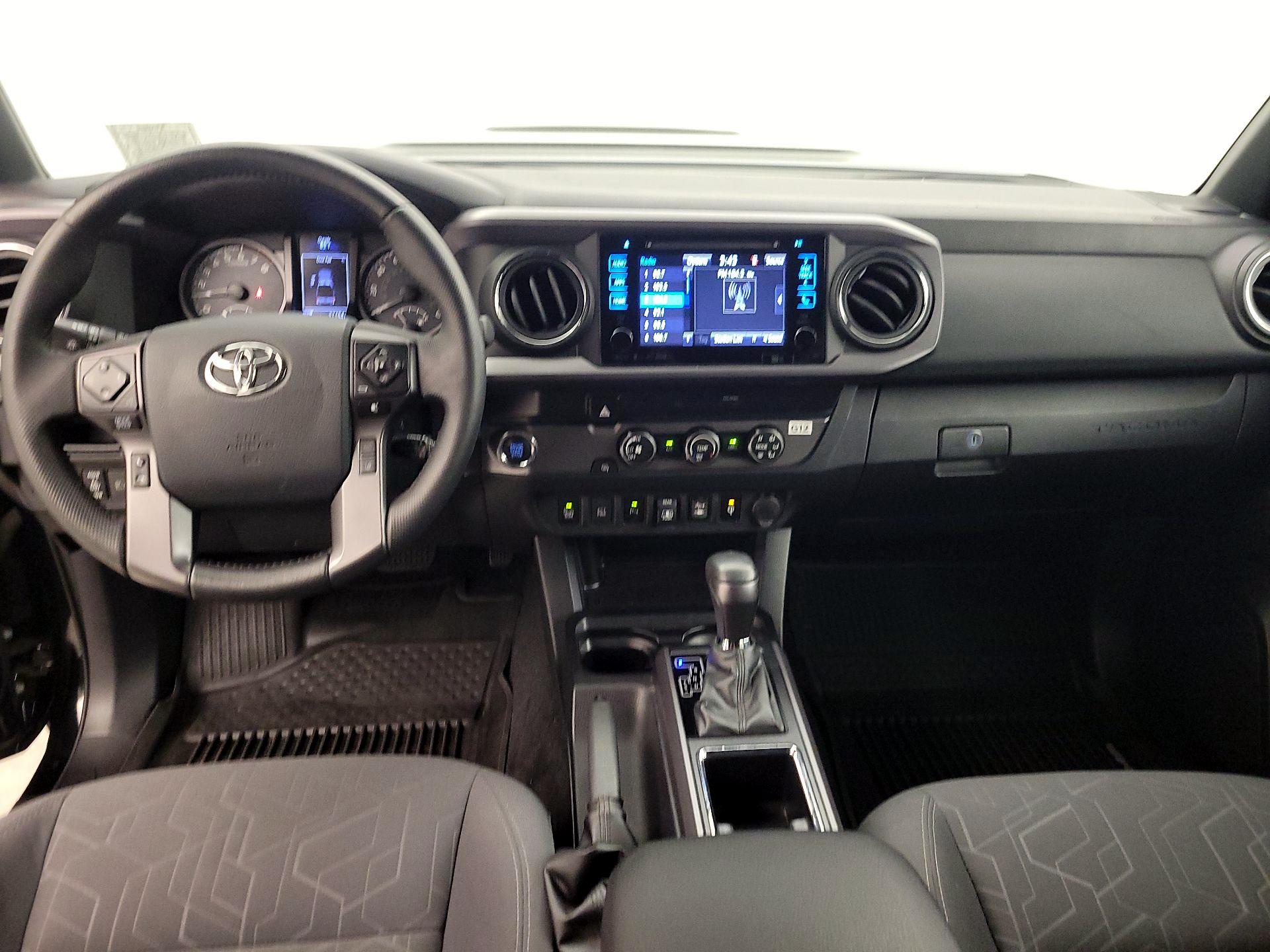 Thumbnail: 2019 Toyota Tacoma - 8