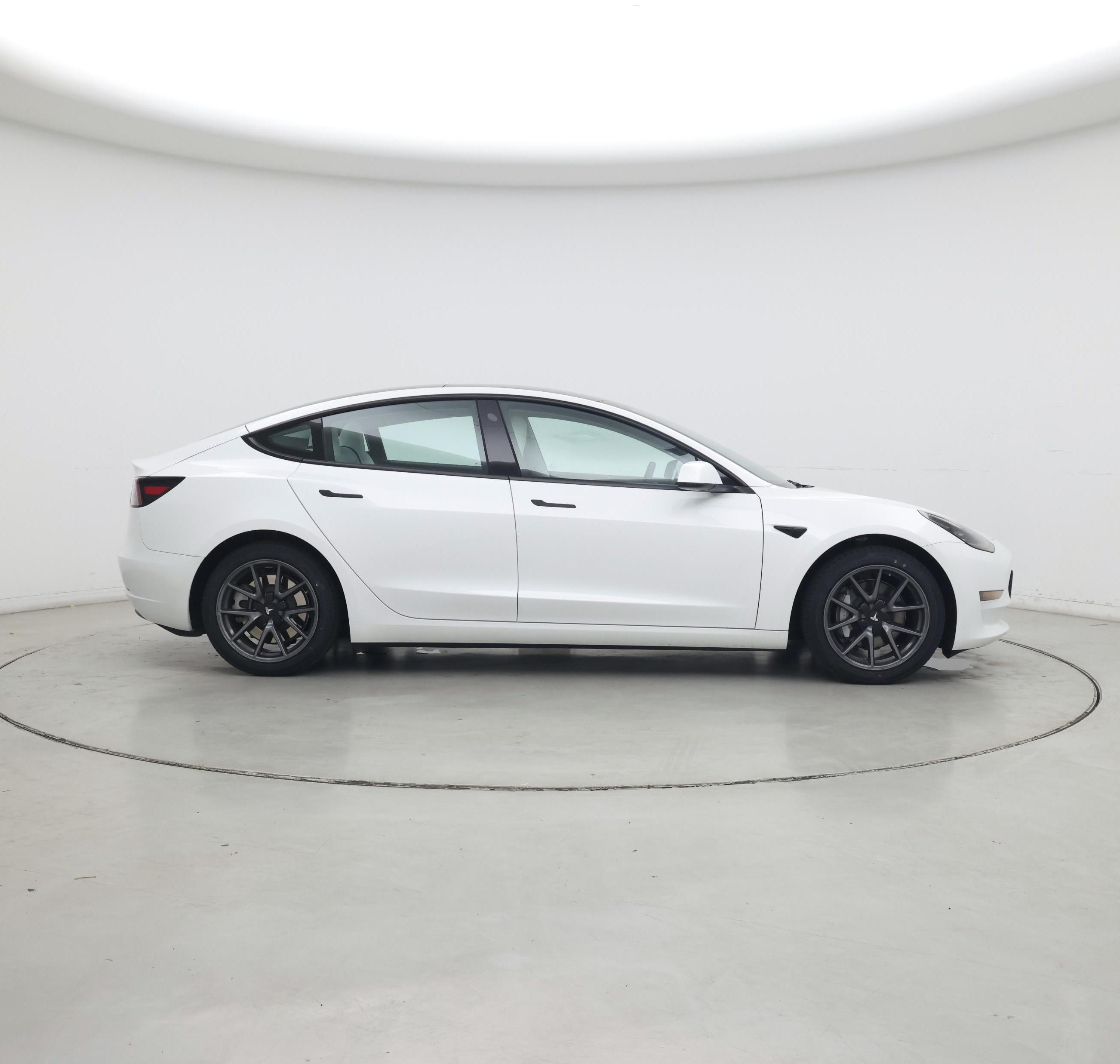 Thumbnail: 2023 Tesla Model 3 - 7