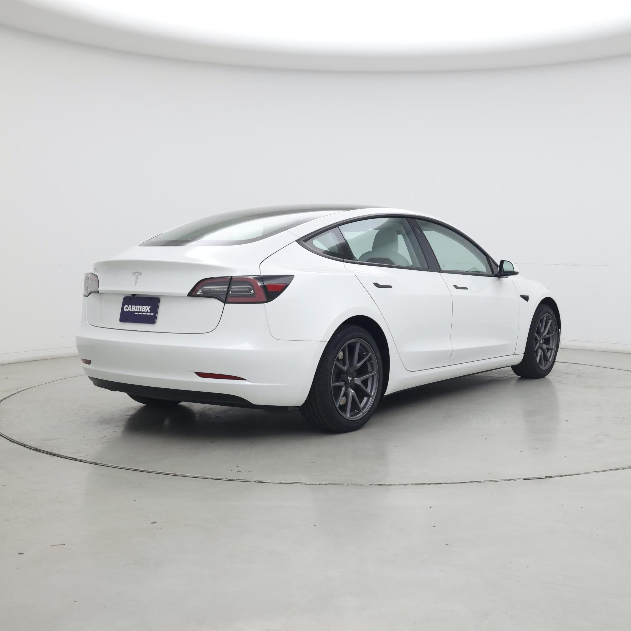 Thumbnail: 2023 Tesla Model 3 - 8