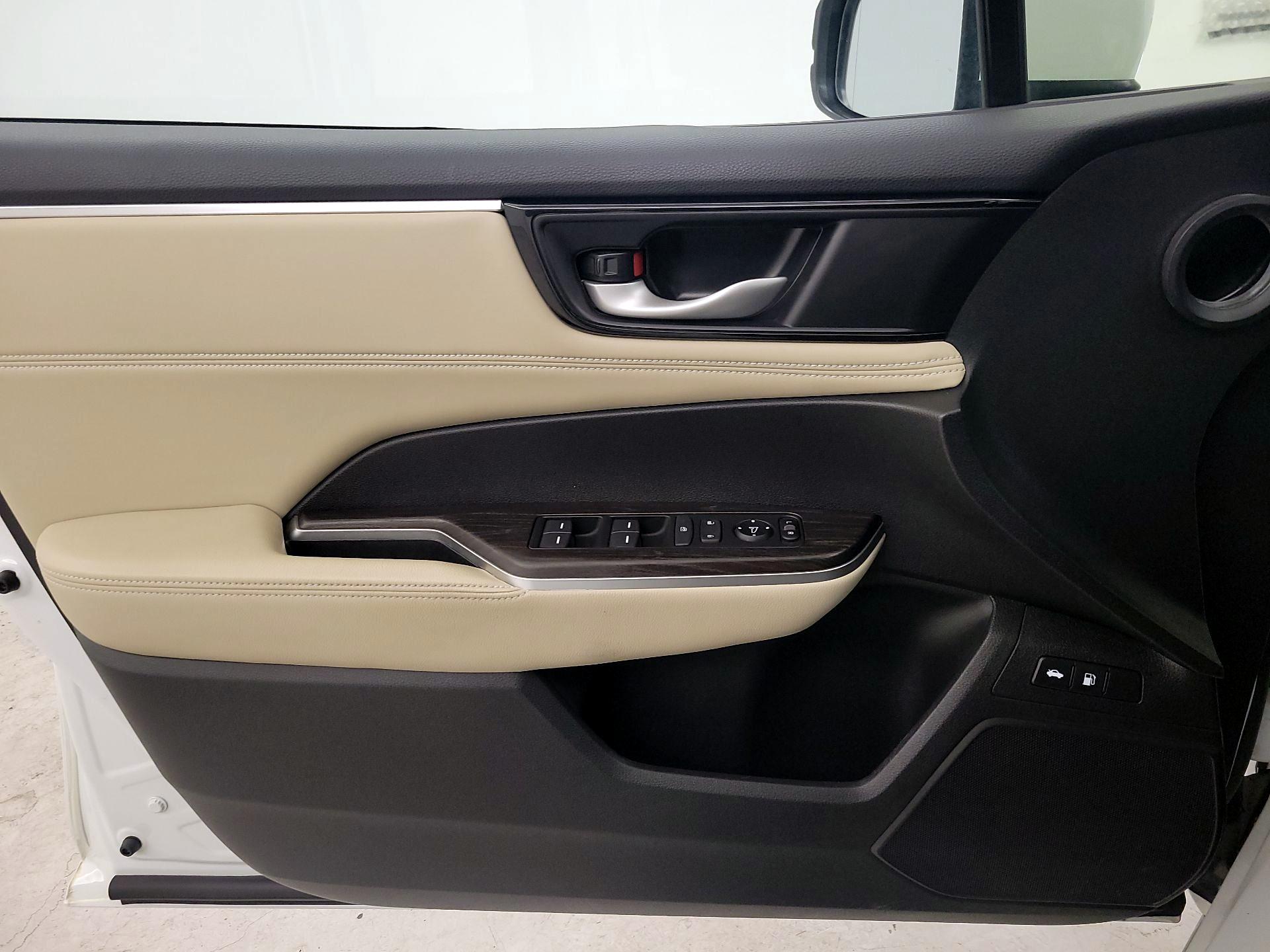 Thumbnail: 2018 Honda Clarity - 10