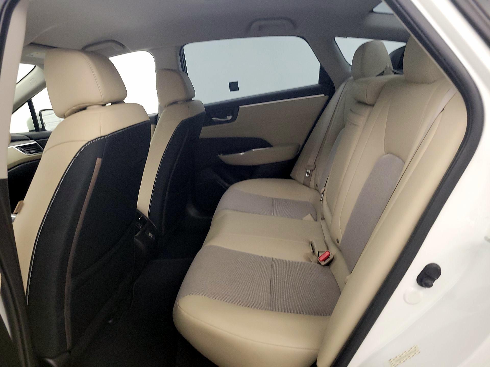 Thumbnail: 2018 Honda Clarity - 17