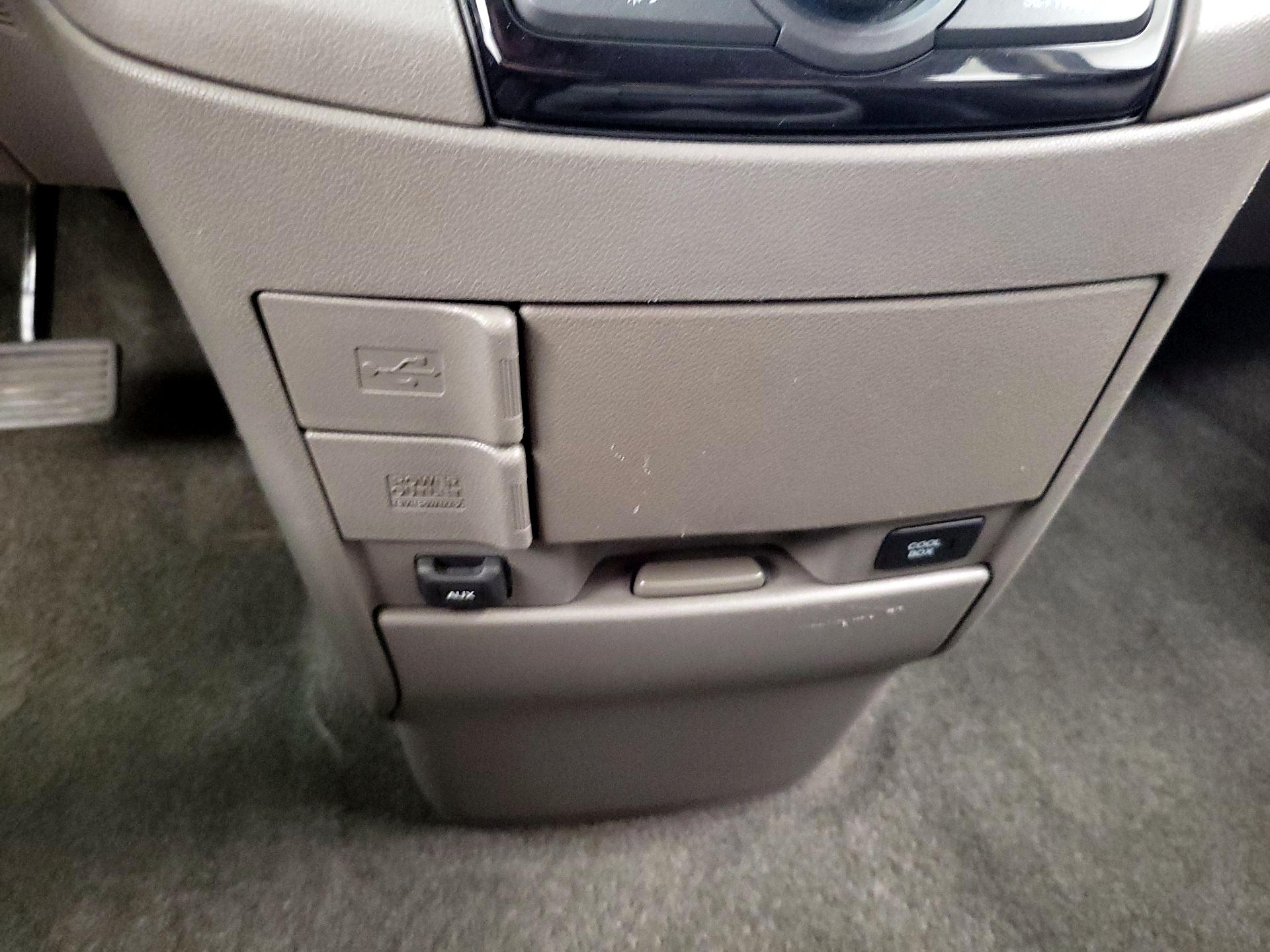 Thumbnail: 2014 Honda Odyssey - 16