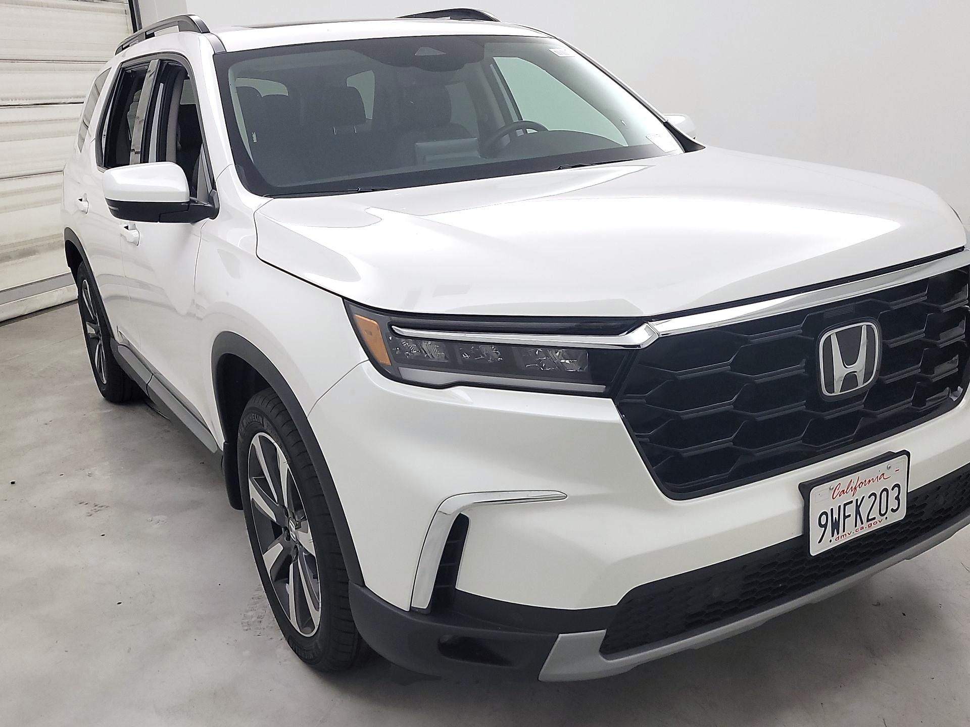 Thumbnail: 2025 Honda Pilot - 1
