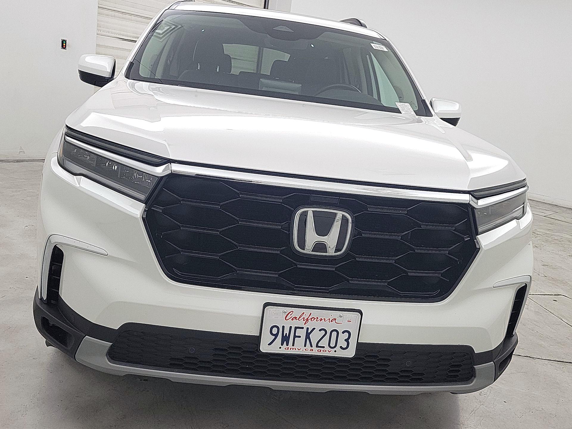 Thumbnail: 2025 Honda Pilot - 2