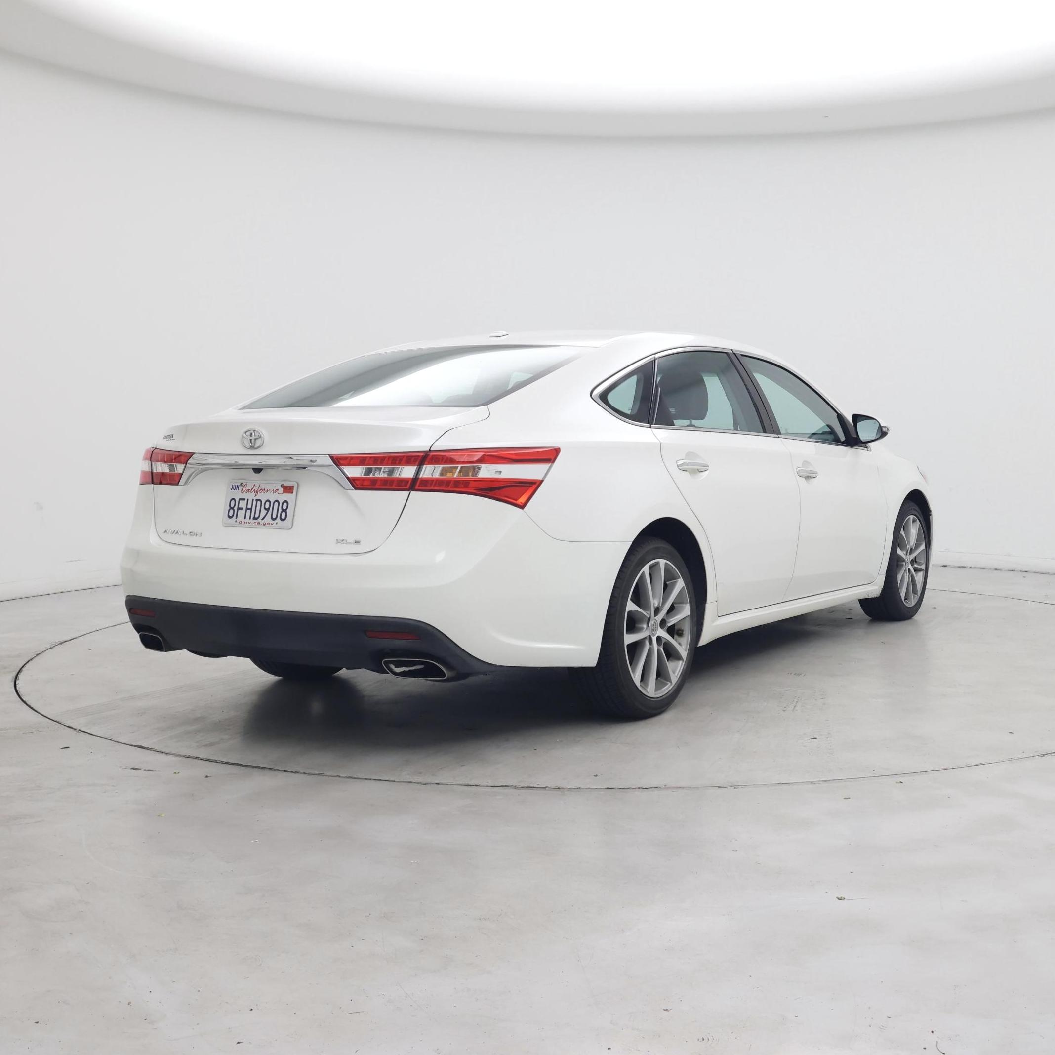 Thumbnail: 2015 Toyota Avalon - 8