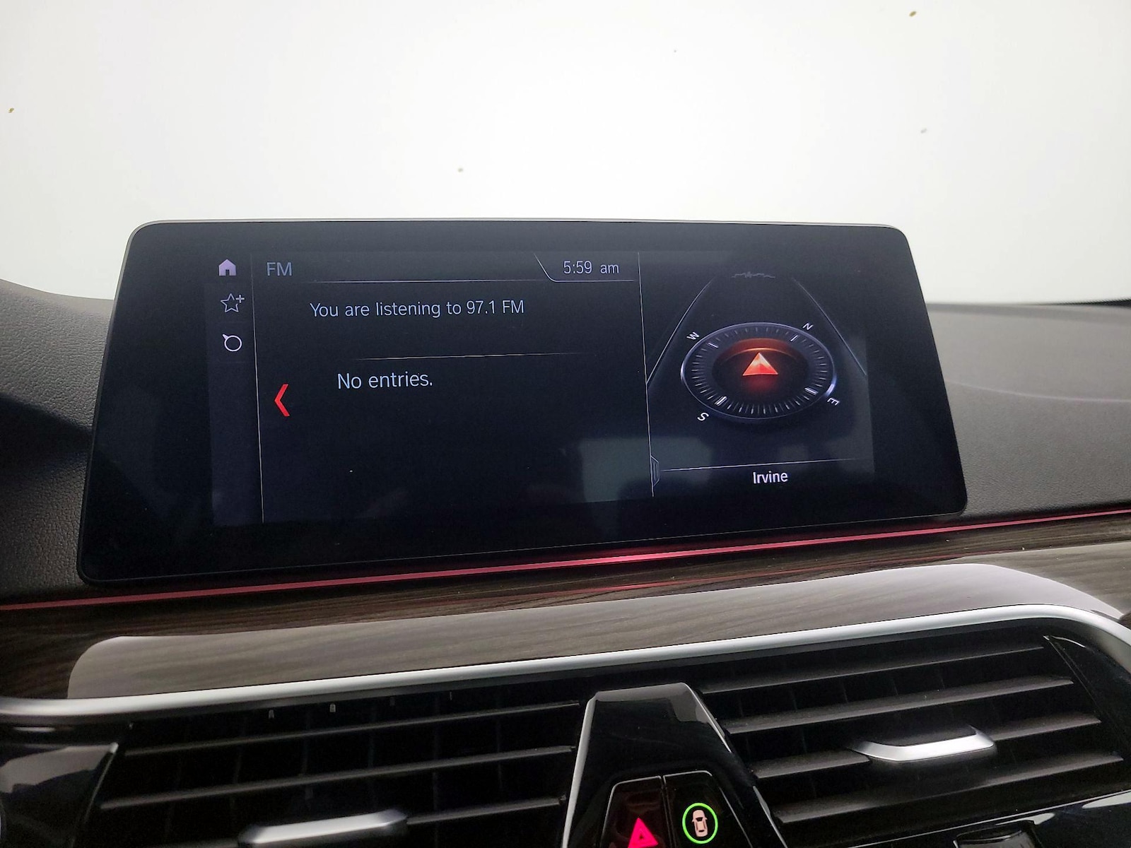 2019 BMW 5 Series 530i - Photo 17