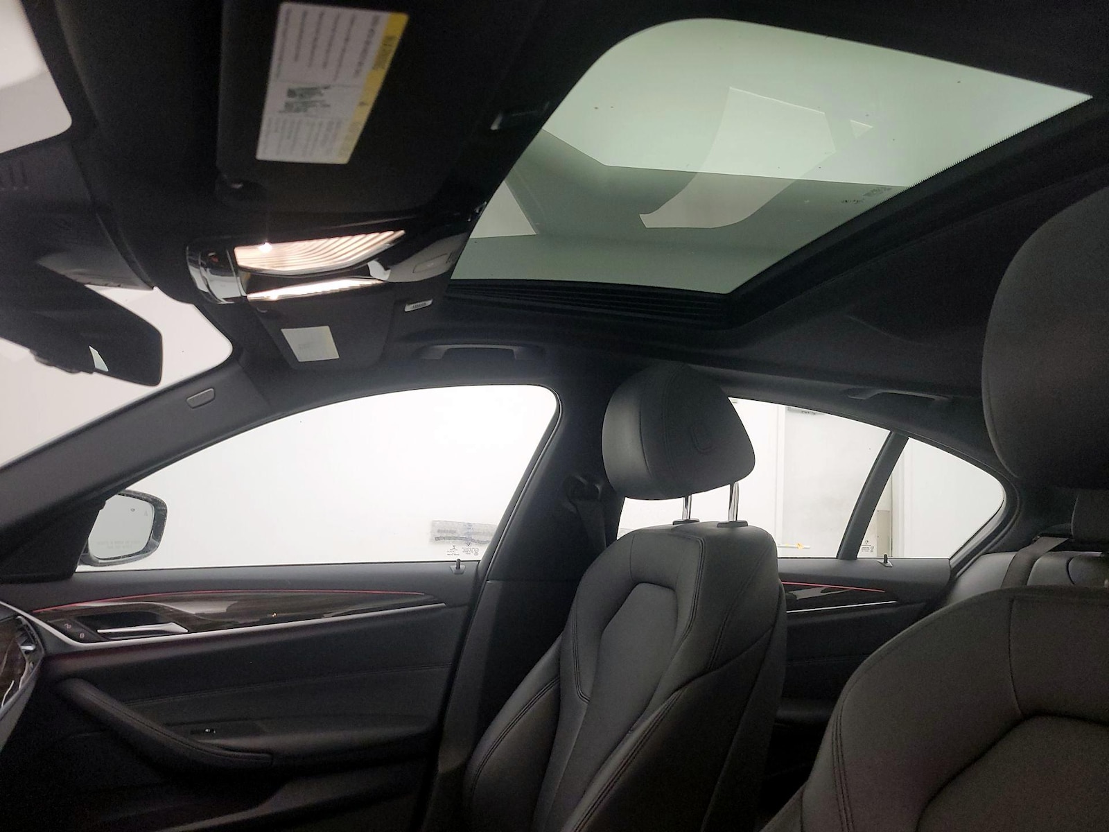2019 BMW 5 Series 530i - Photo 21